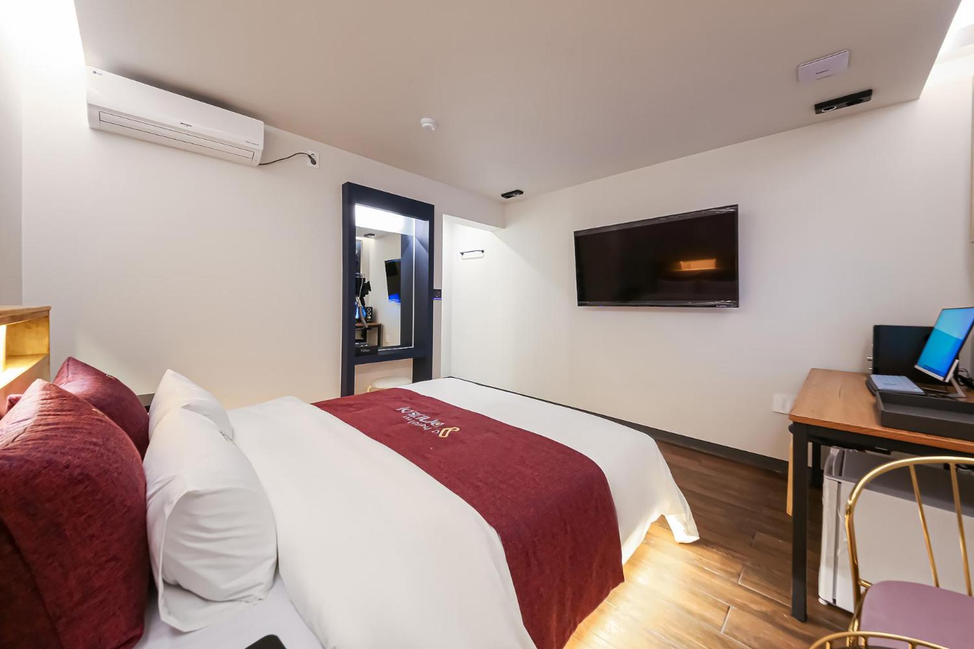 Deluxe Suite - Photo 4