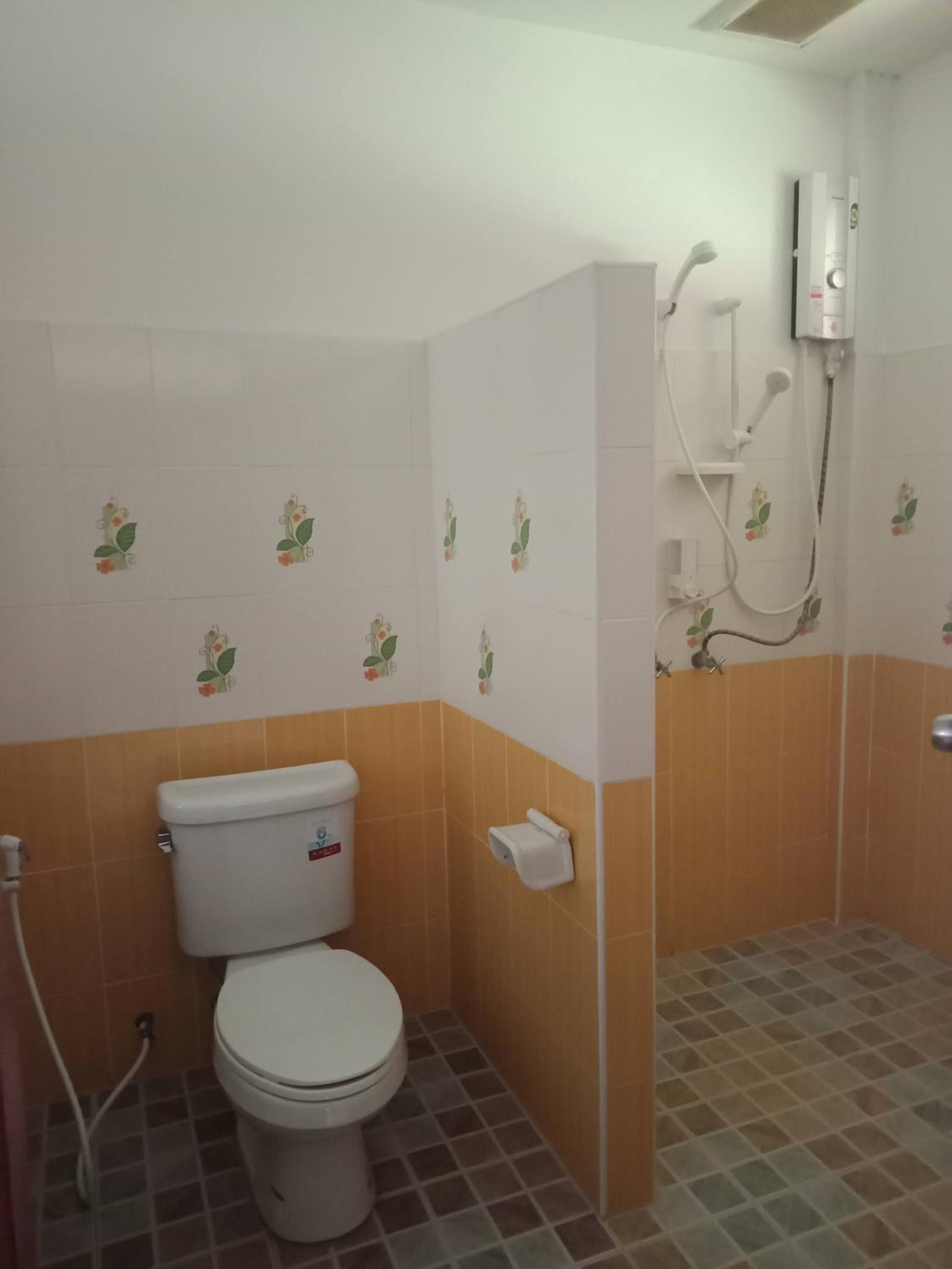 Deluxe Twin Room photo 3