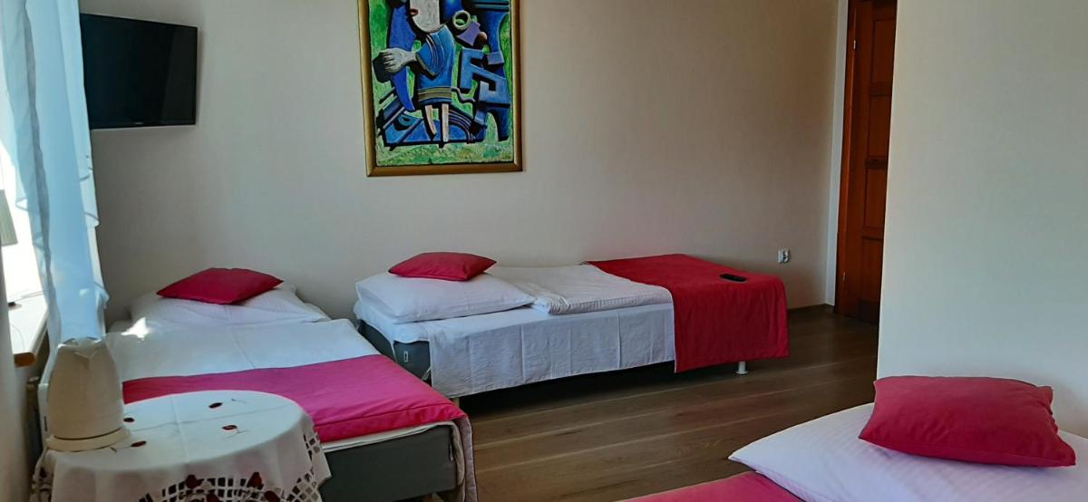 Quadruple Room - Photo 3