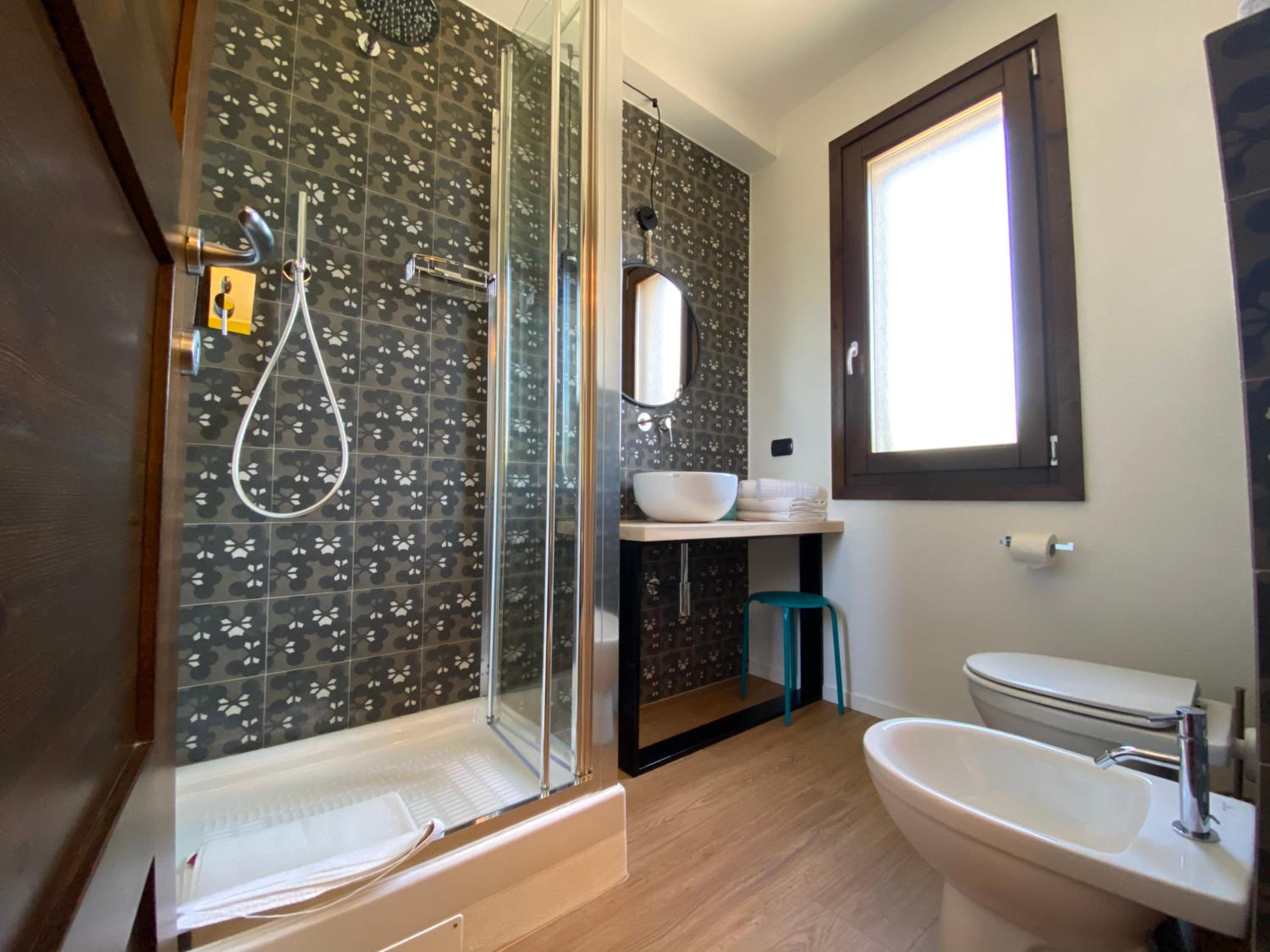 Double Room - Photo 19