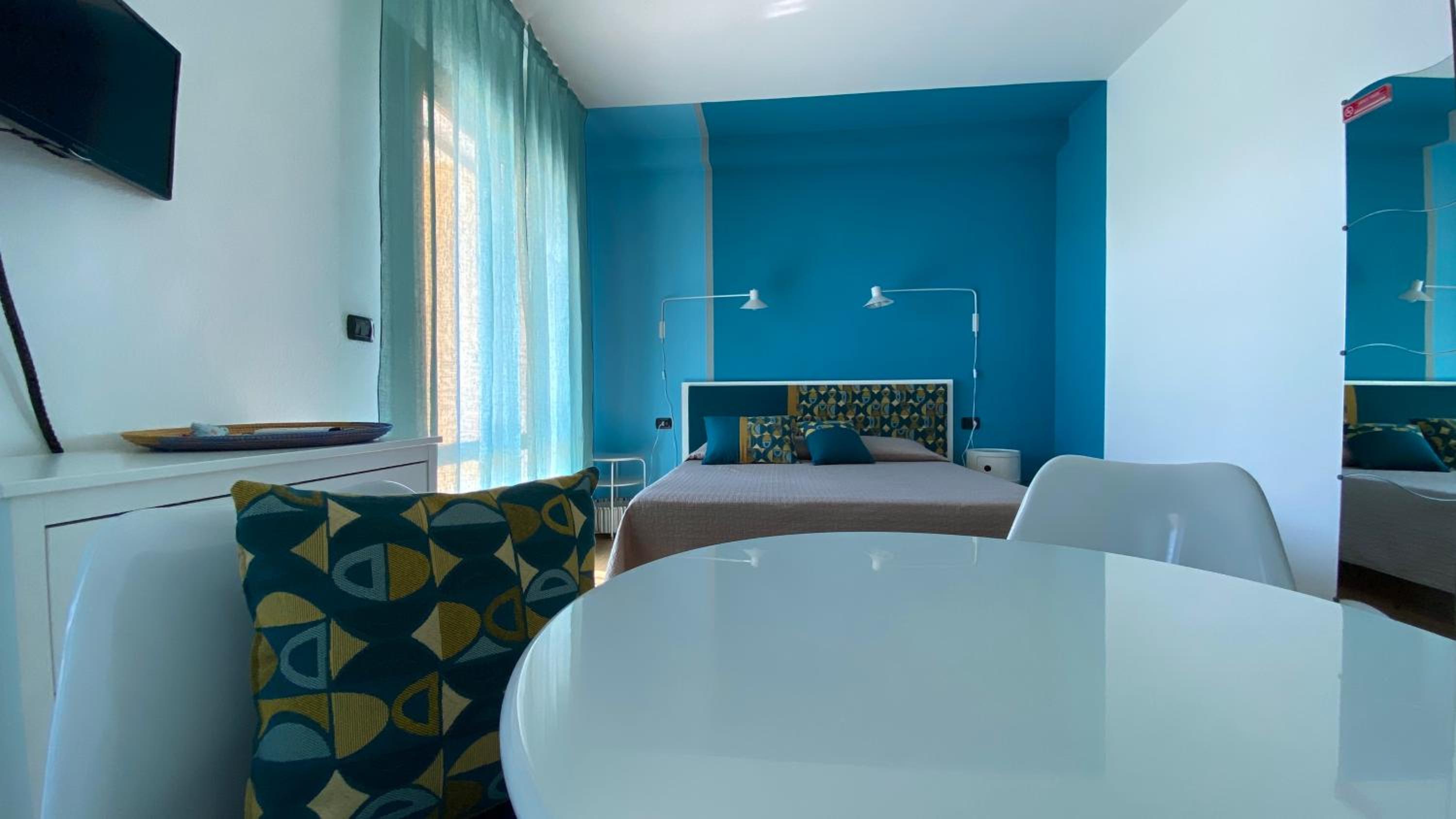 Double Room - Photo 22