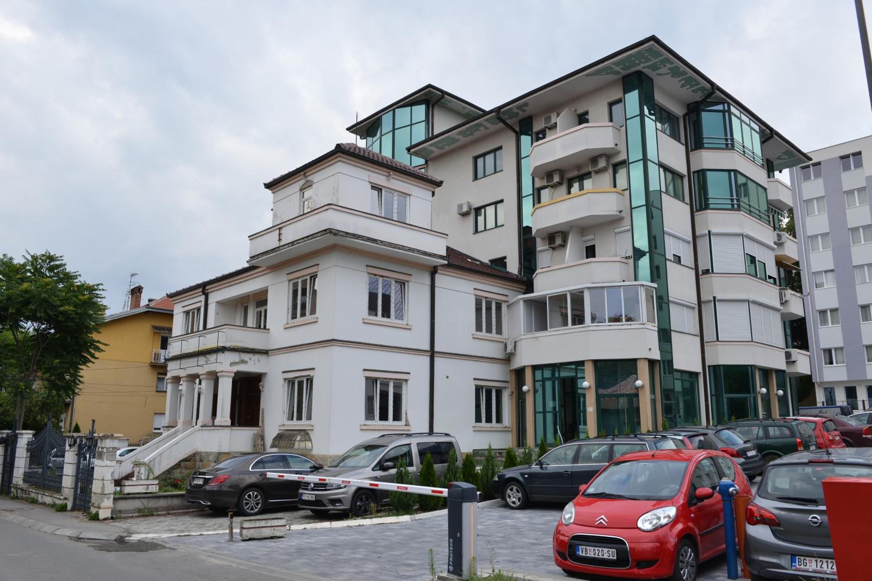 Two-Bedroom Apartment, photo 7