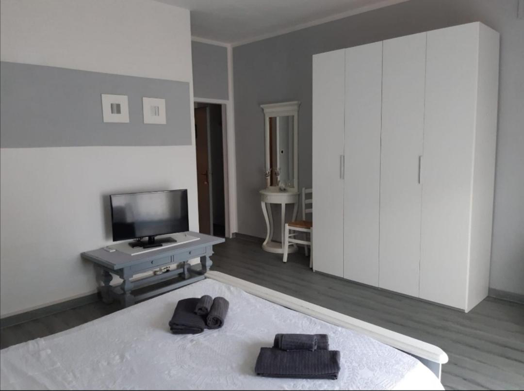 Double Room with Private Bathroom photo 3
