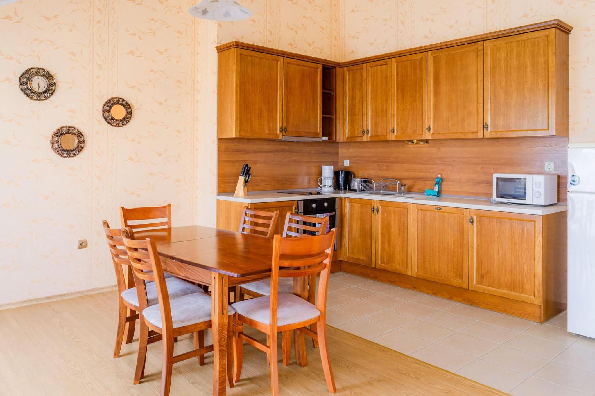 Two-Bedroom Apartment with Balcony photo 2