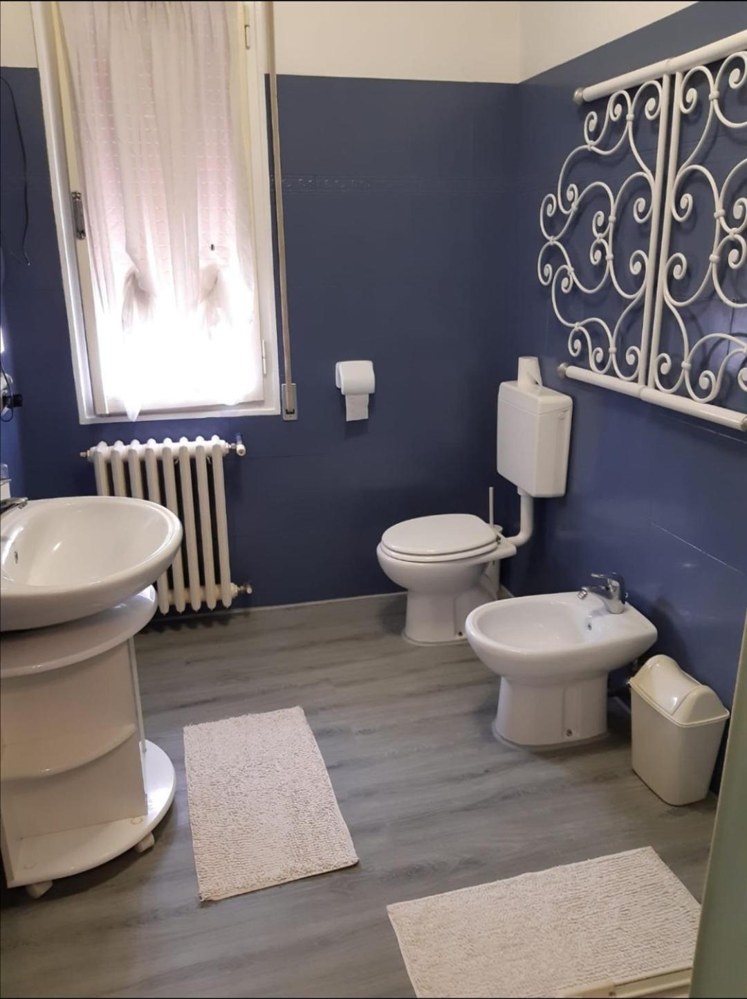 Large Double or Twin Room - Photo 4