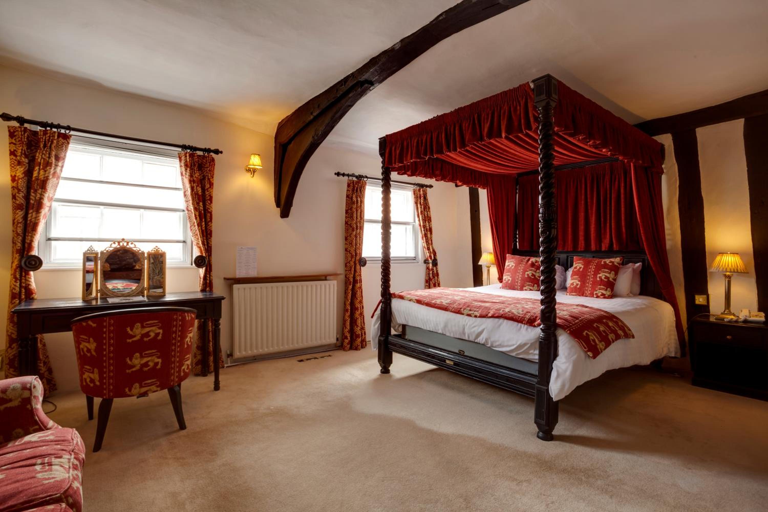 King Suite - Photo 2