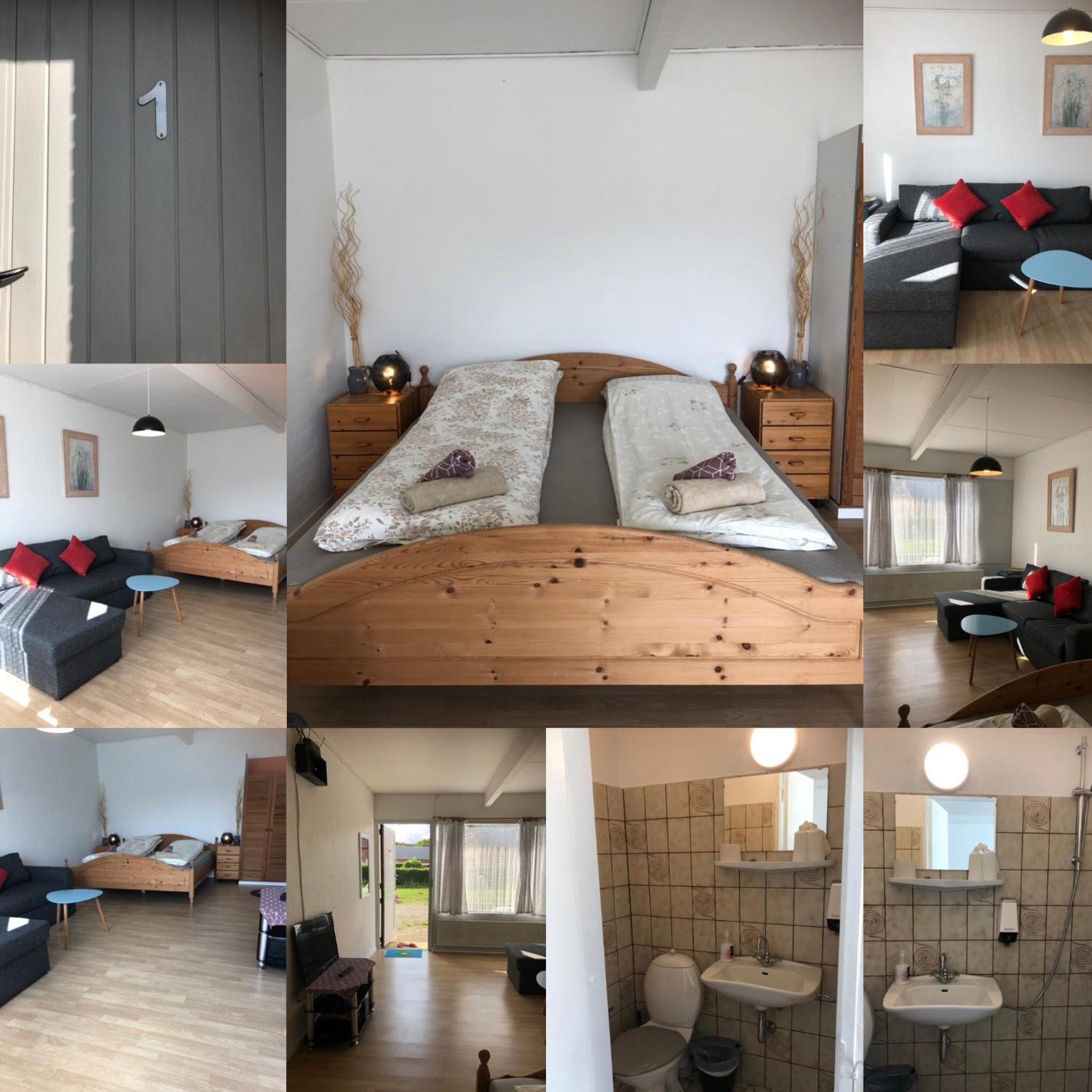 Quadruple Room with Bathroom - Photo 1