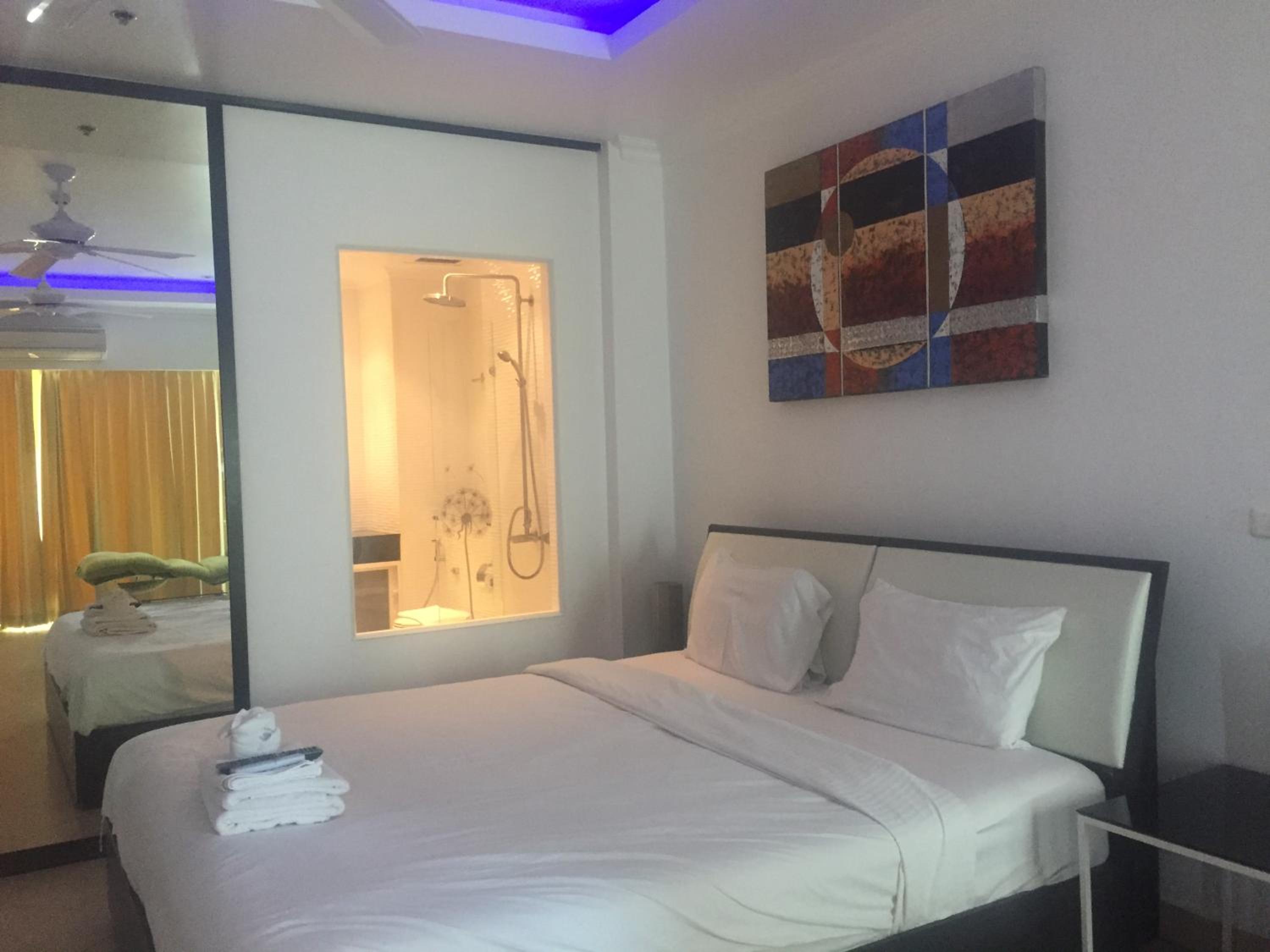 King Room with Sea View - Photo 23