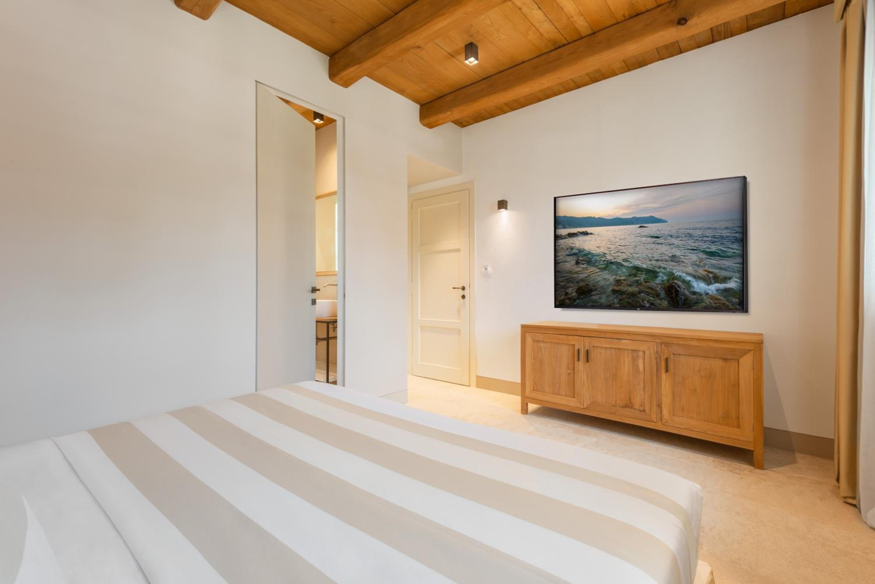 Deluxe Room with spa access
