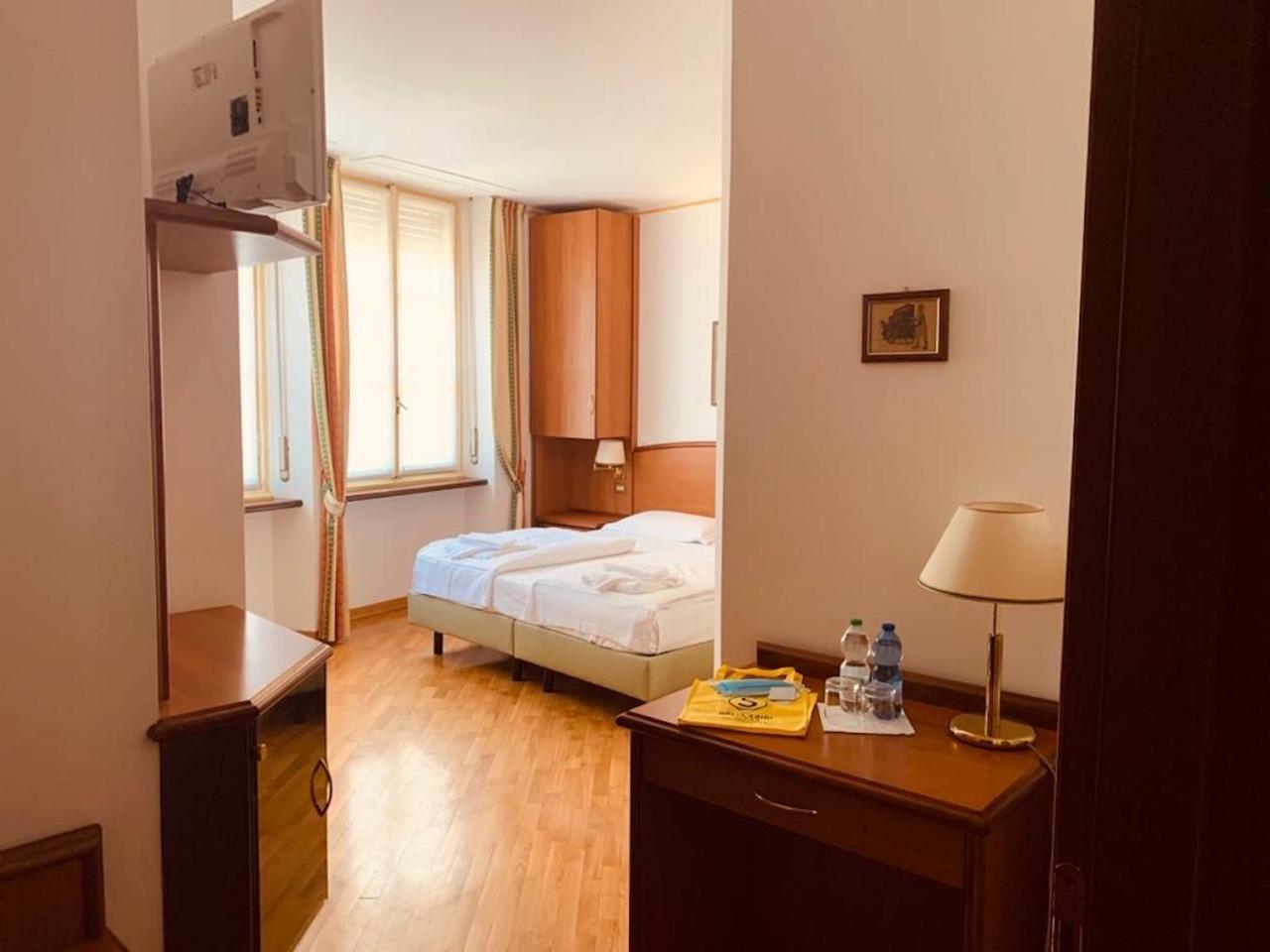 Double or Twin Room - Photo 1