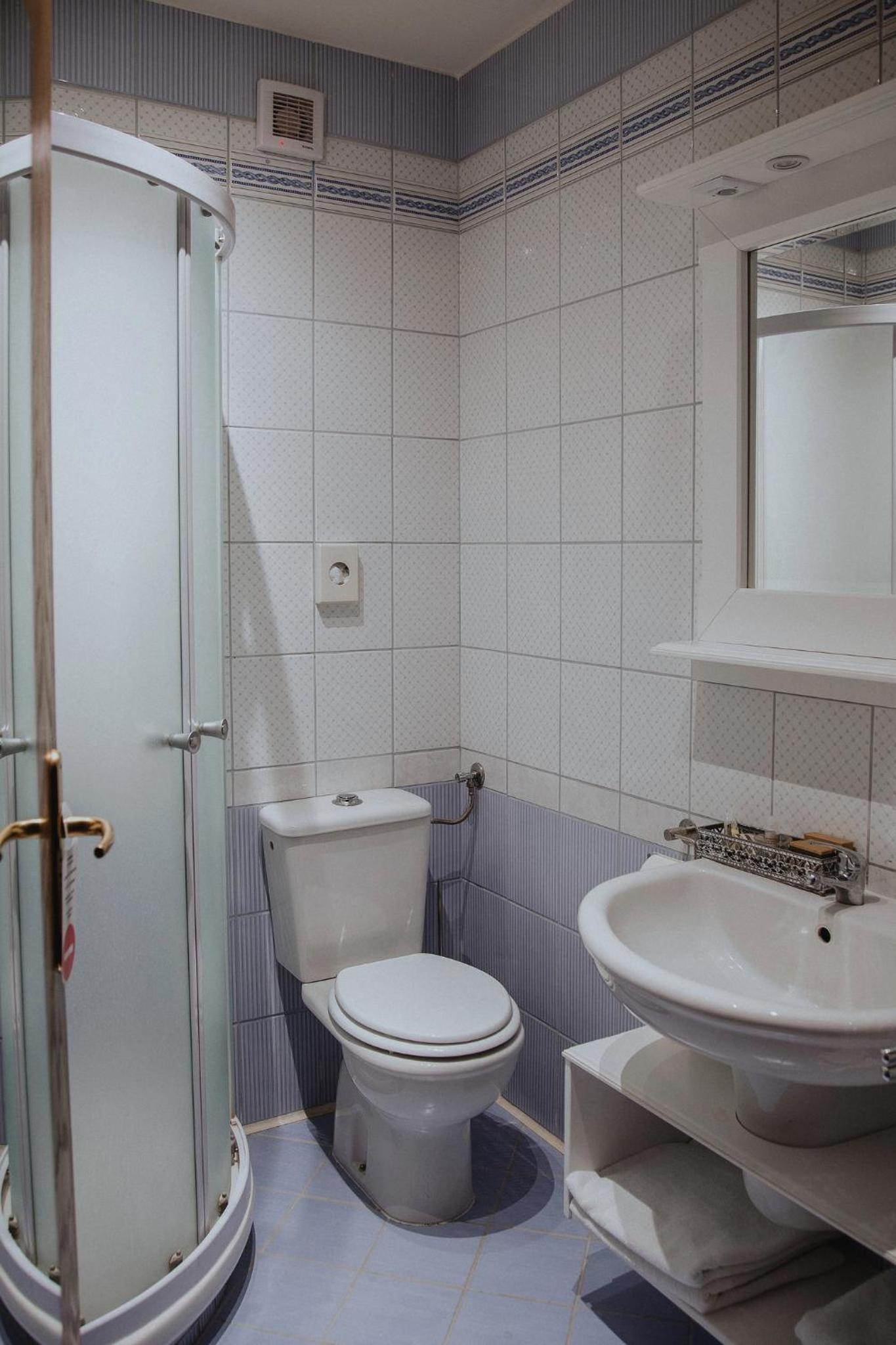 Standard Twin Room photo 2