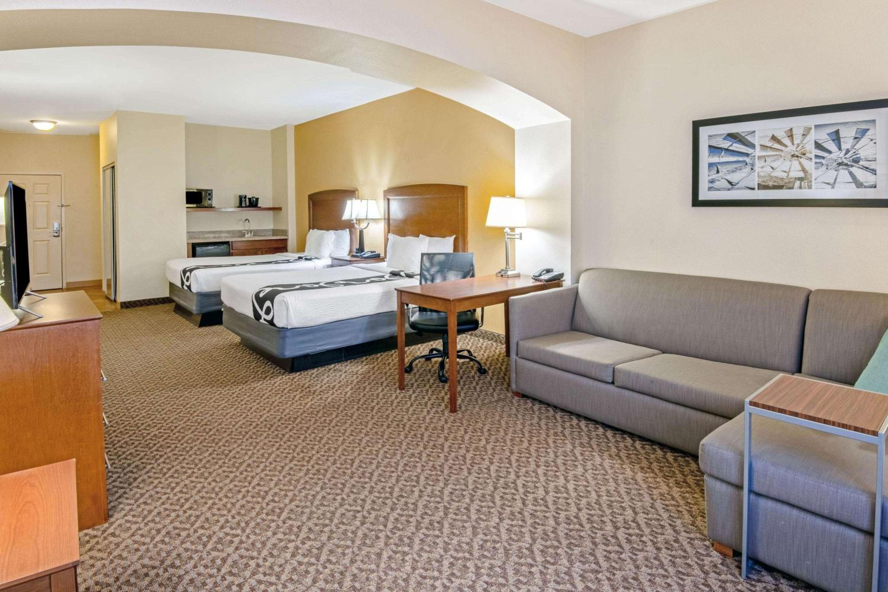 Deluxe Suite with Two Queen Beds - Non-Smoking - Photo 1