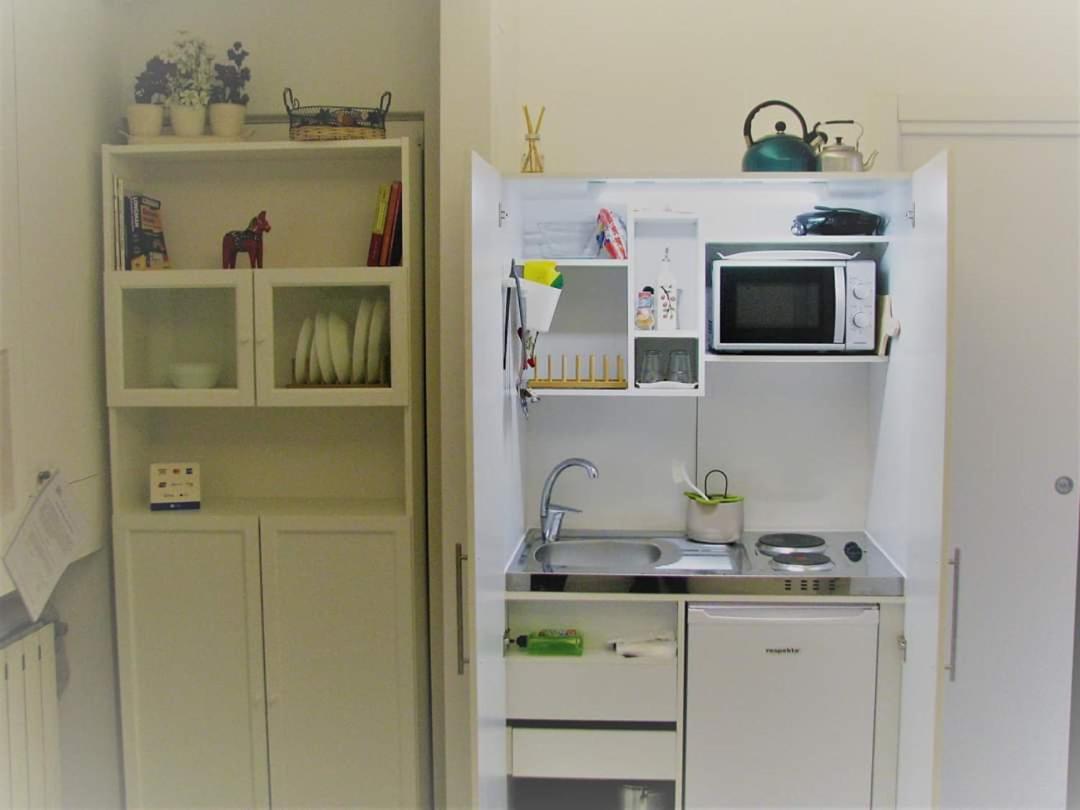 Two-Bedroom Suite - Photo 3