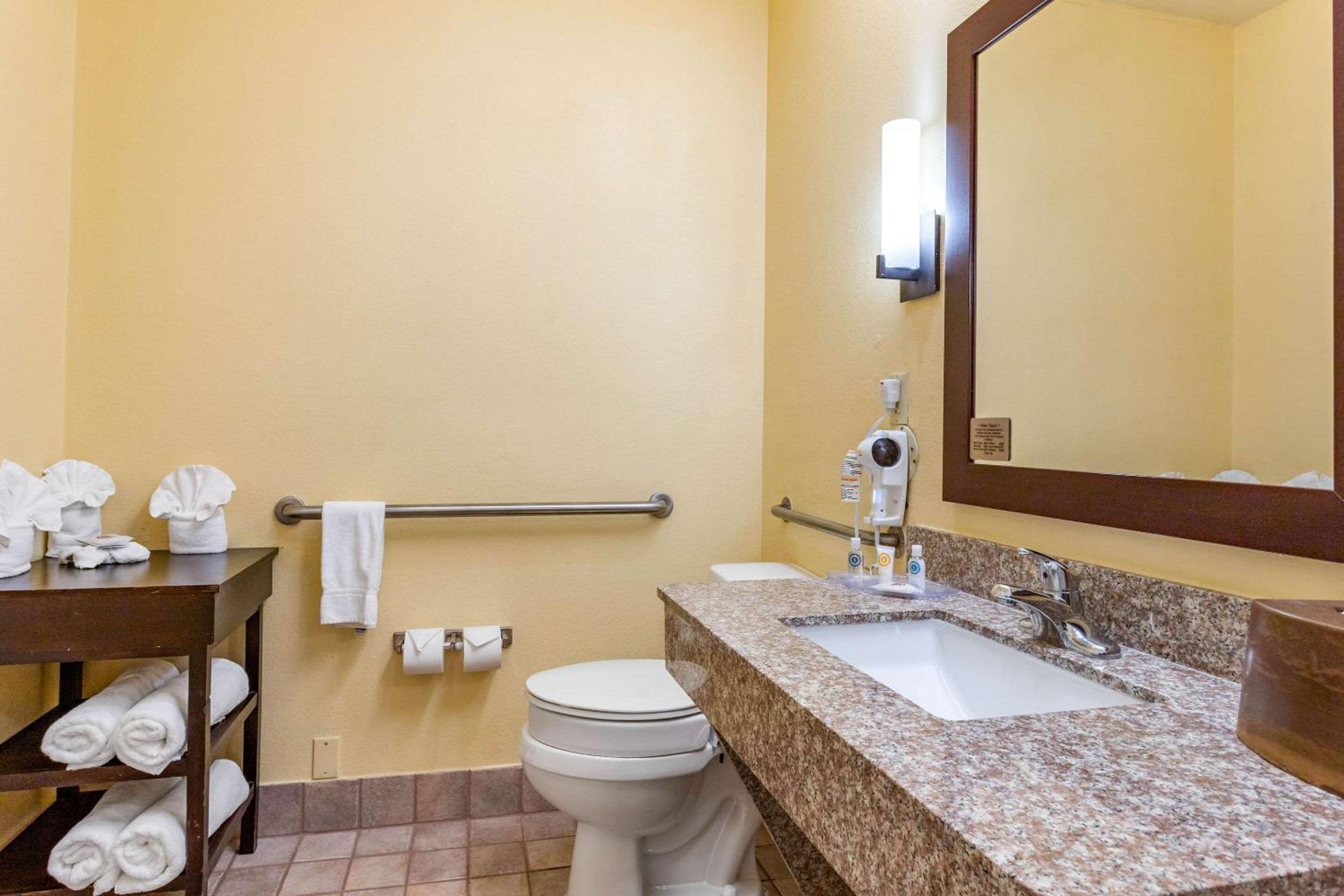 King Room - Disability Access/Non-Smoking - Photo 2