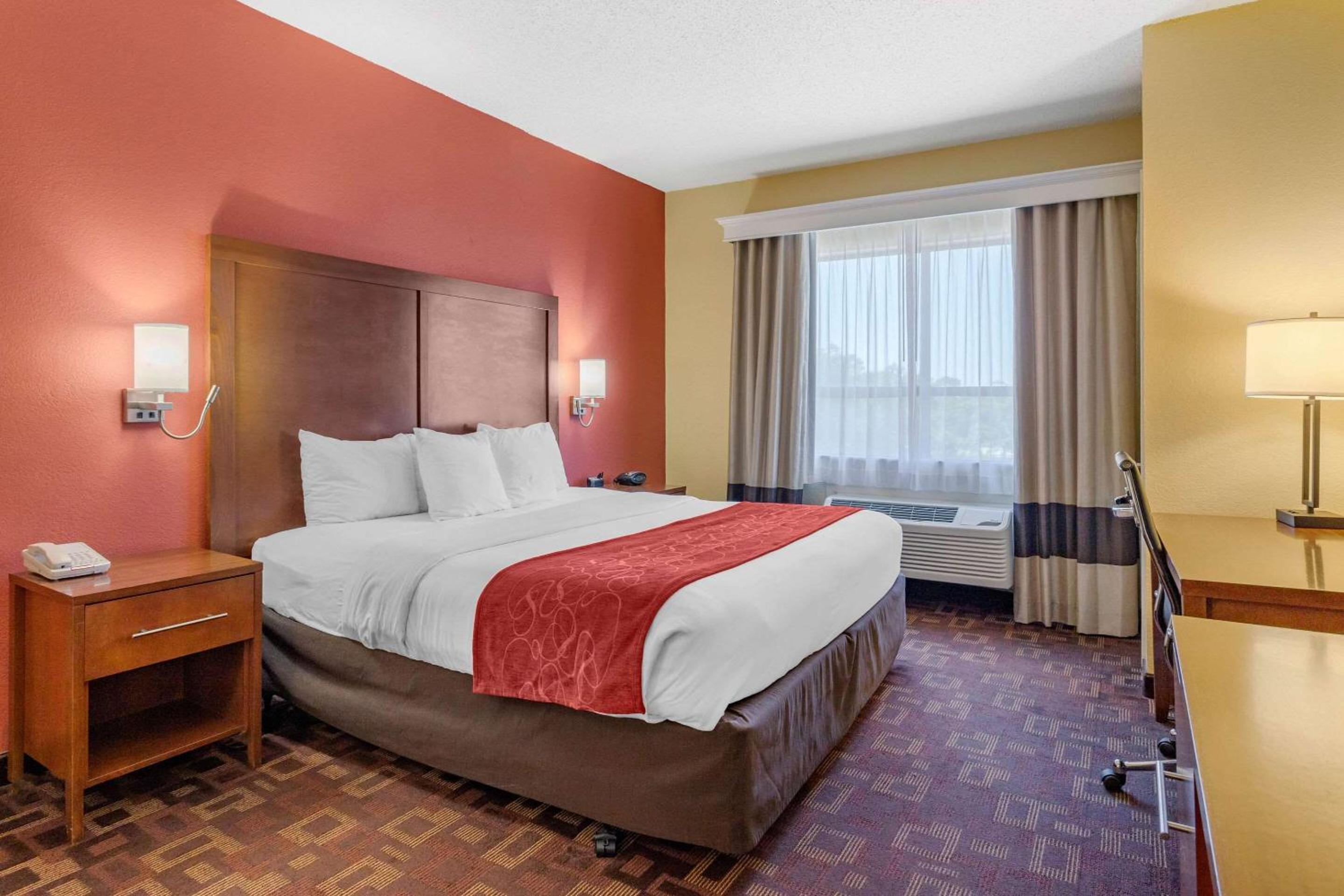 King Room - Disability Access/Non-Smoking - Photo 4