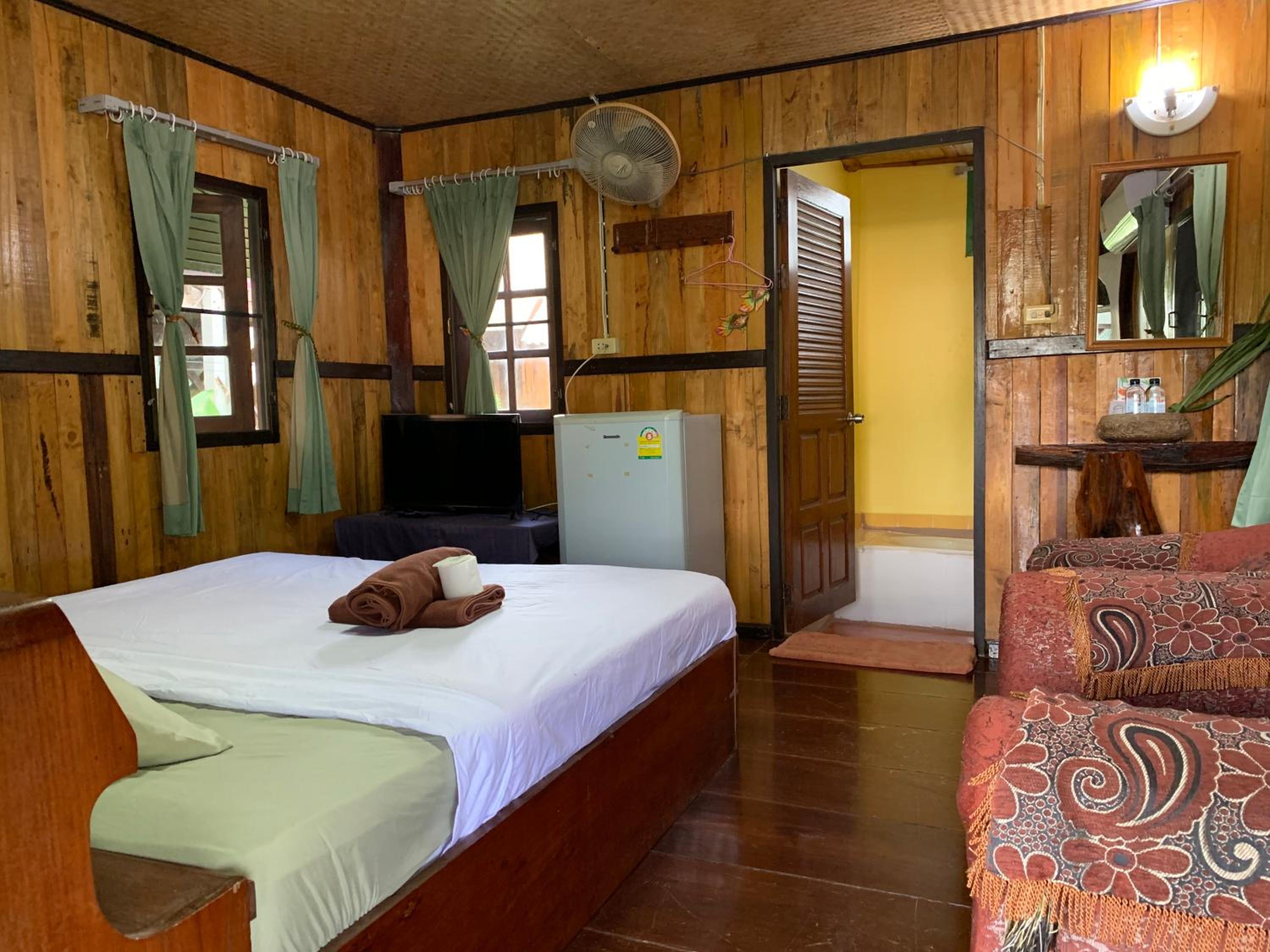 Superior Bungalow photo 2