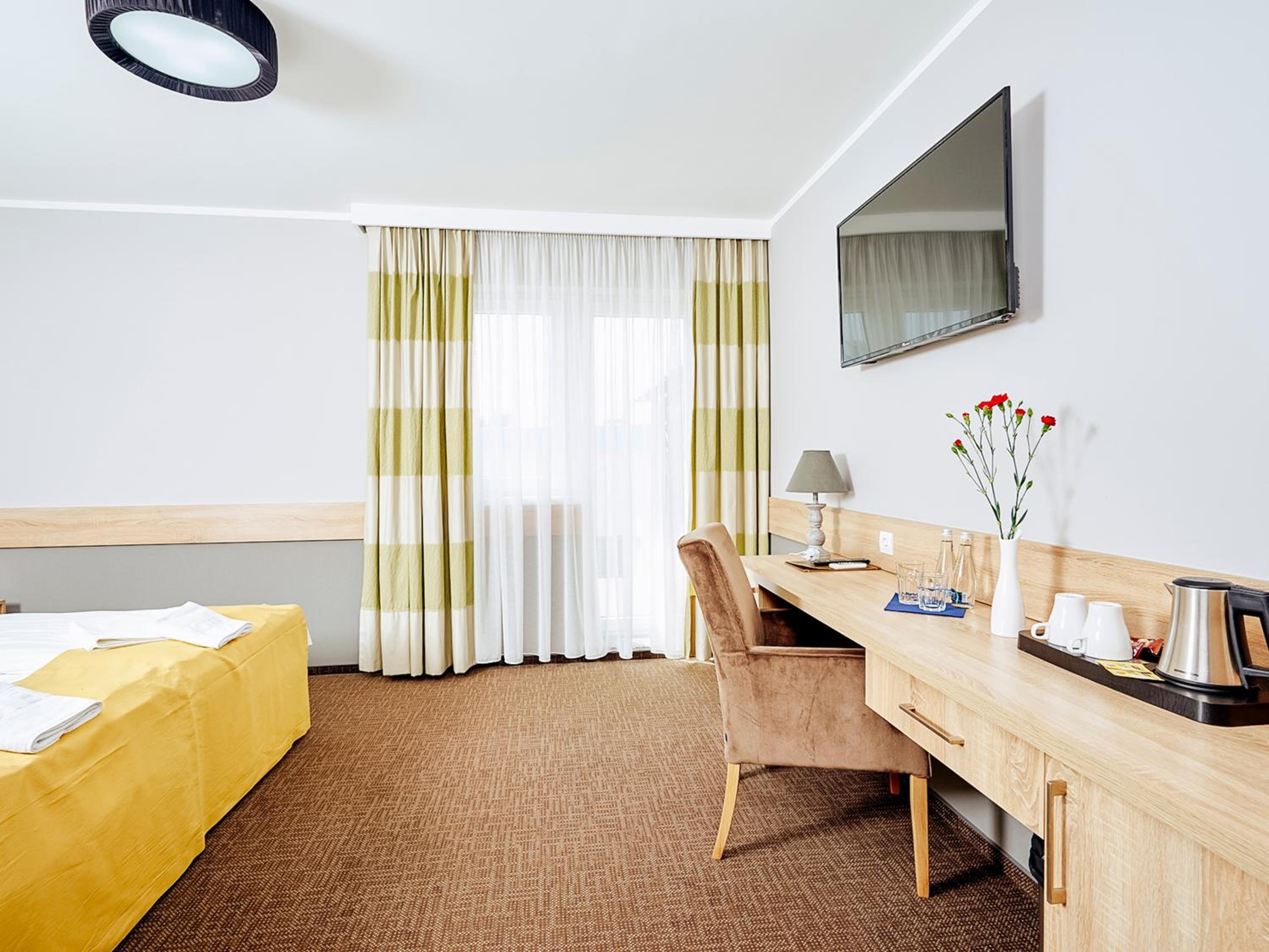 Superior Double Room with Balcony - Photo 4