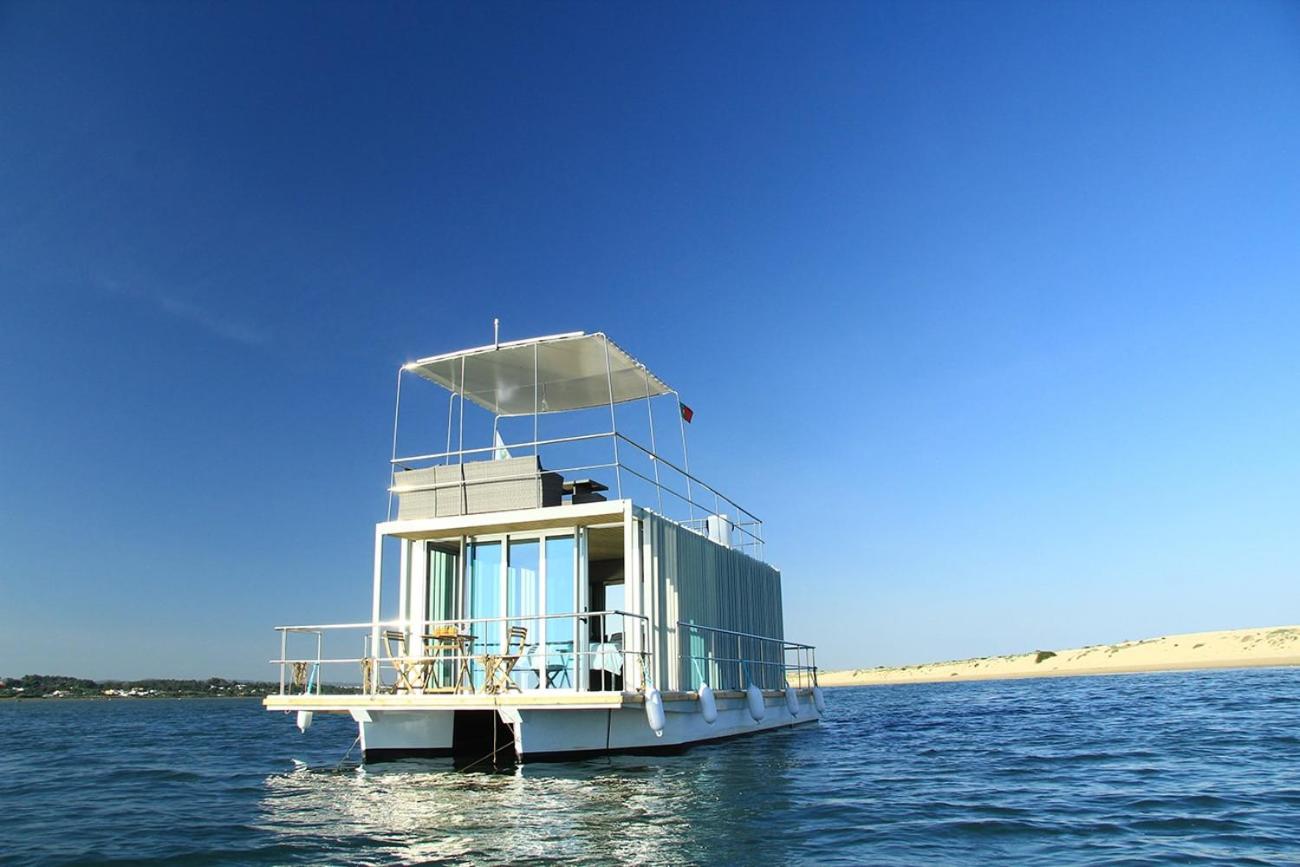 Boat House (2 Adults) - Photo 9