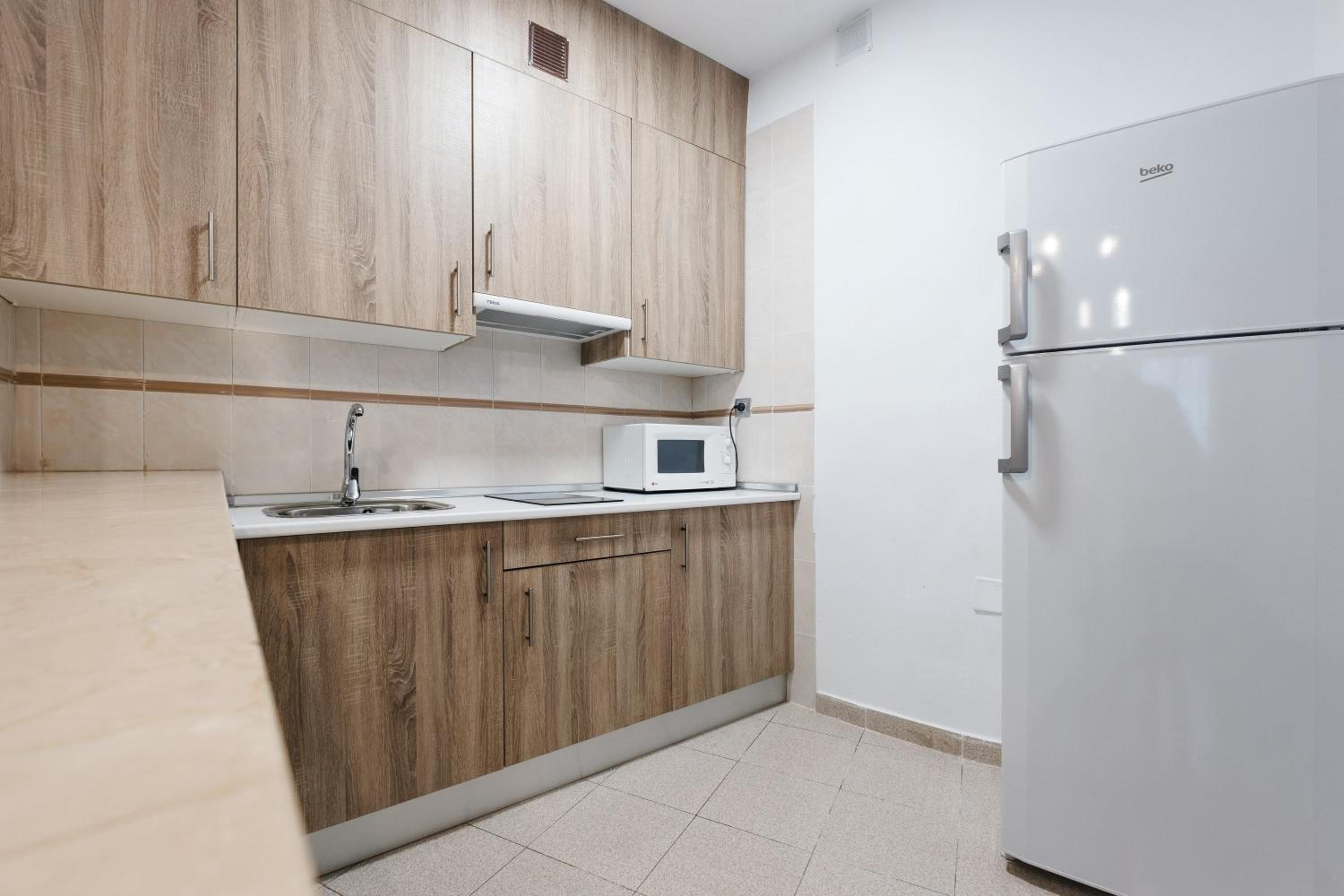 One-Bedroom Apartment photo 2