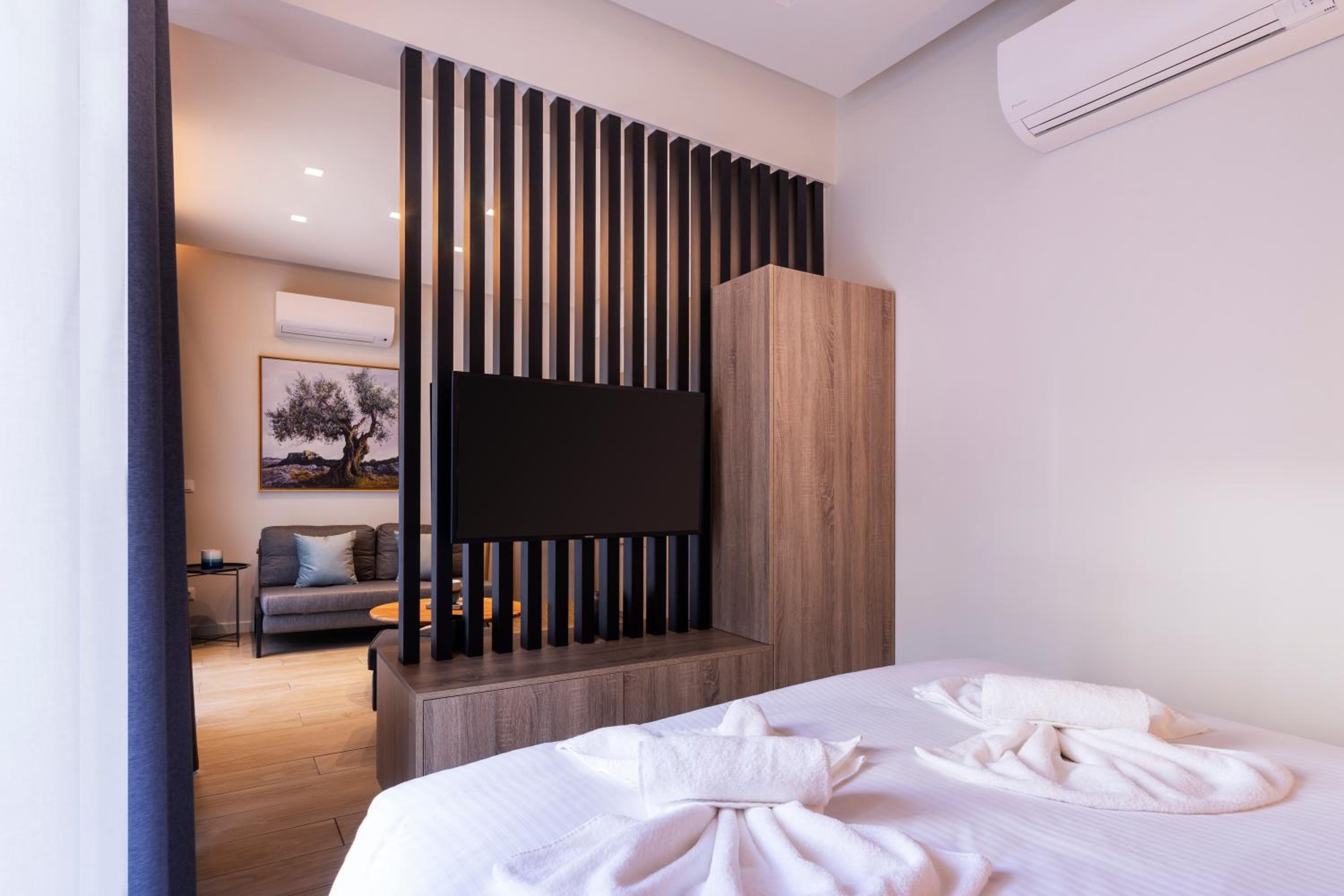 Deluxe Apartment with Balcony photo 2