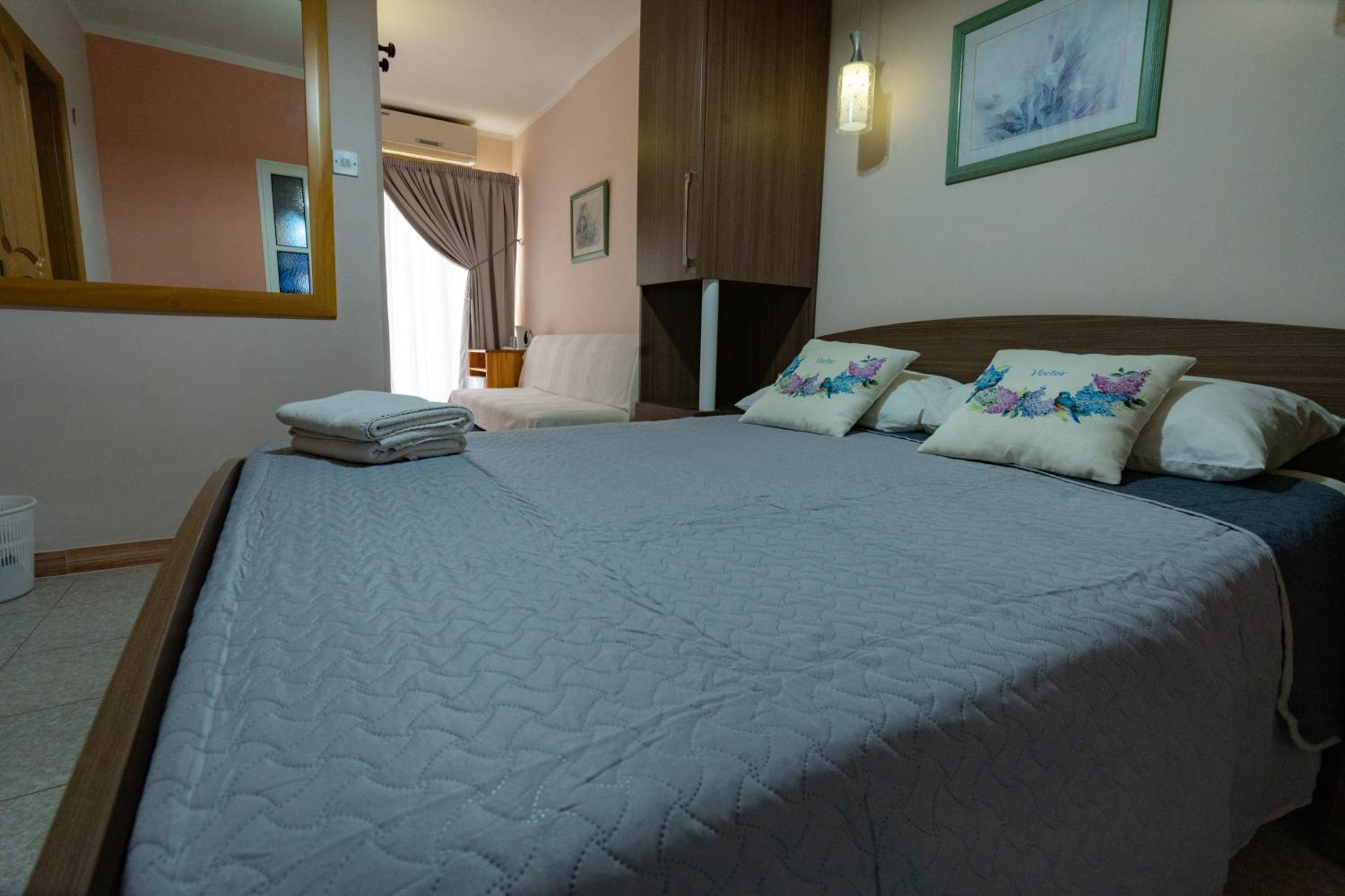 Double or Twin Room - Photo 1