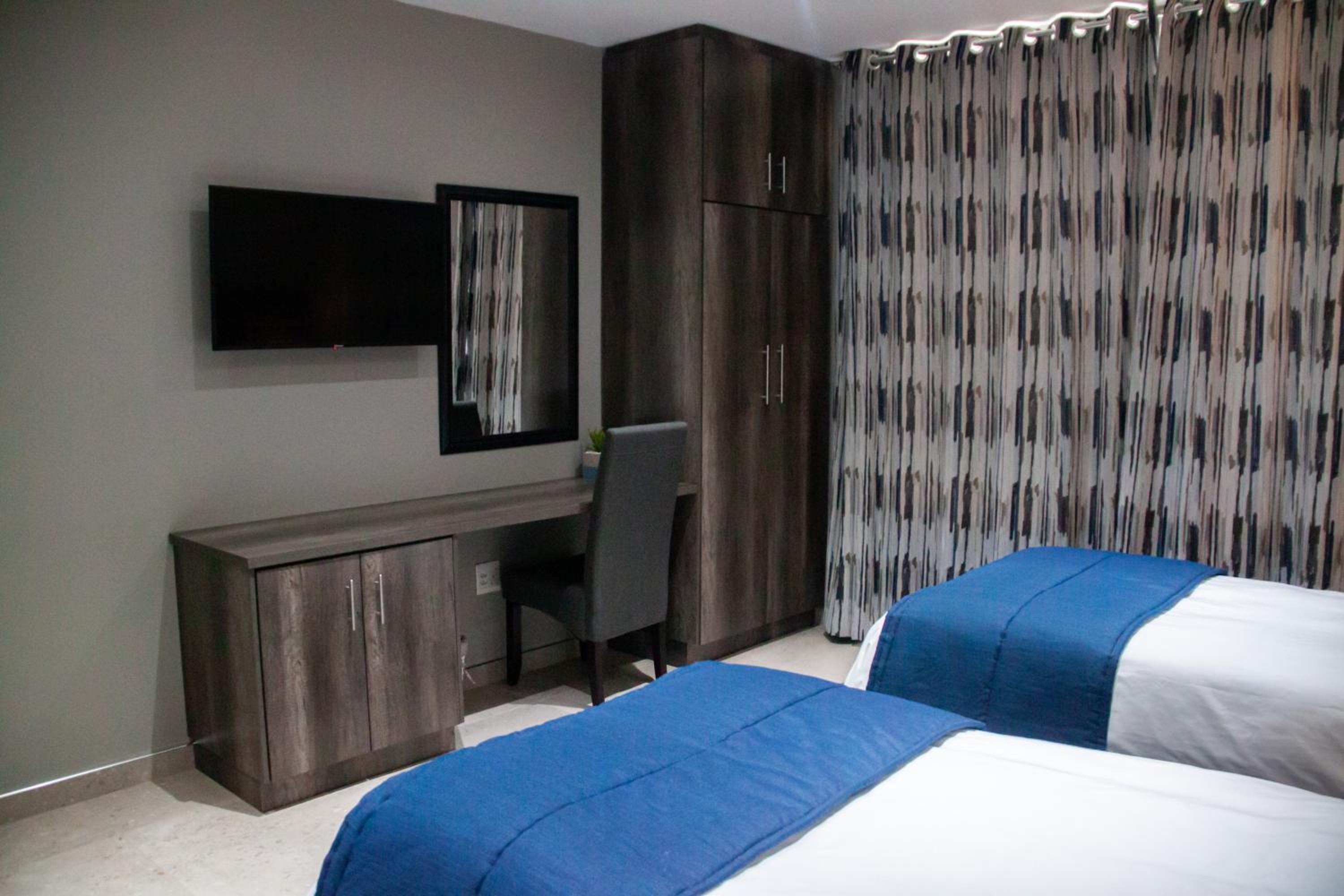 Large Twin Room