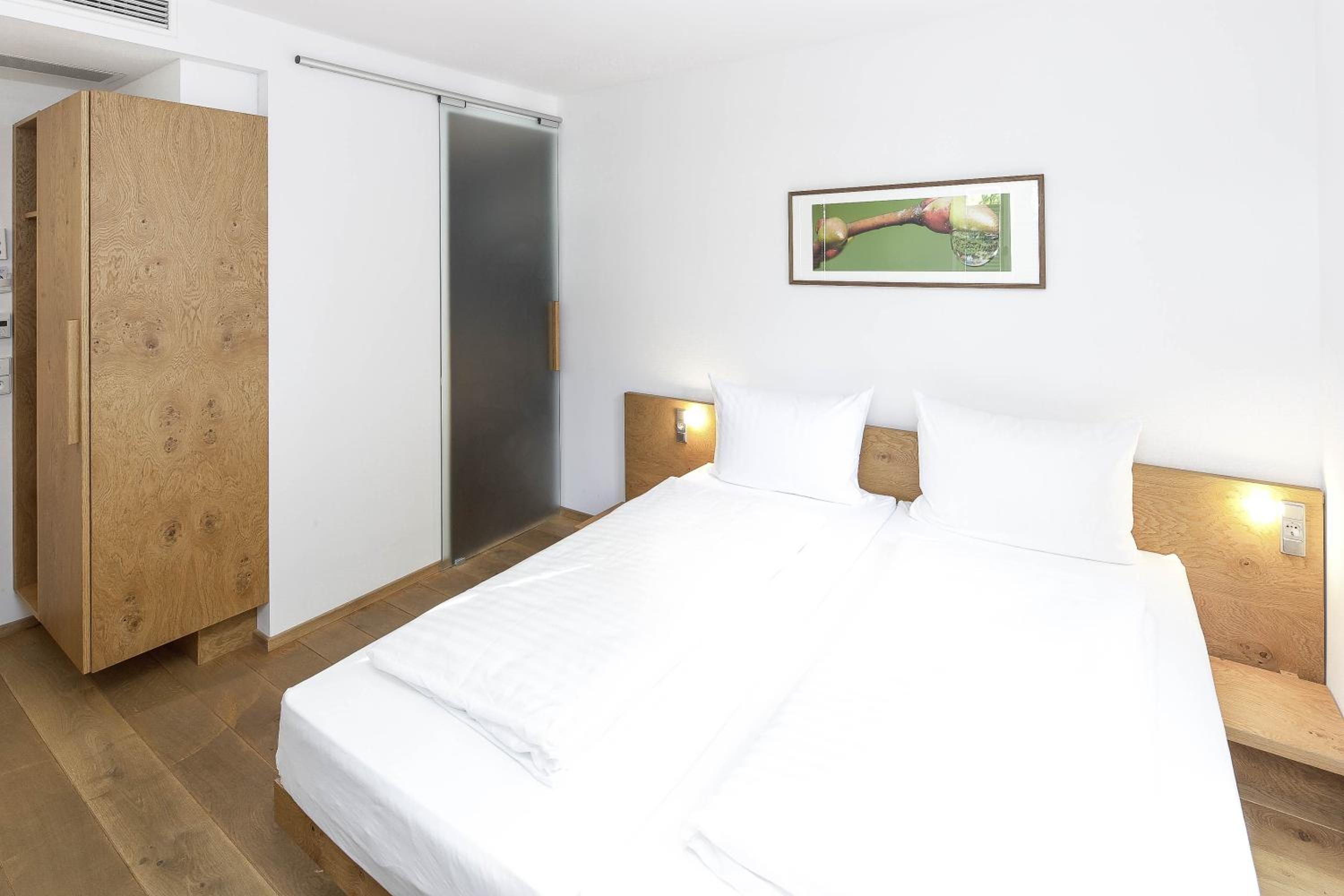 Double Room with Private Bathroom - Photo 5