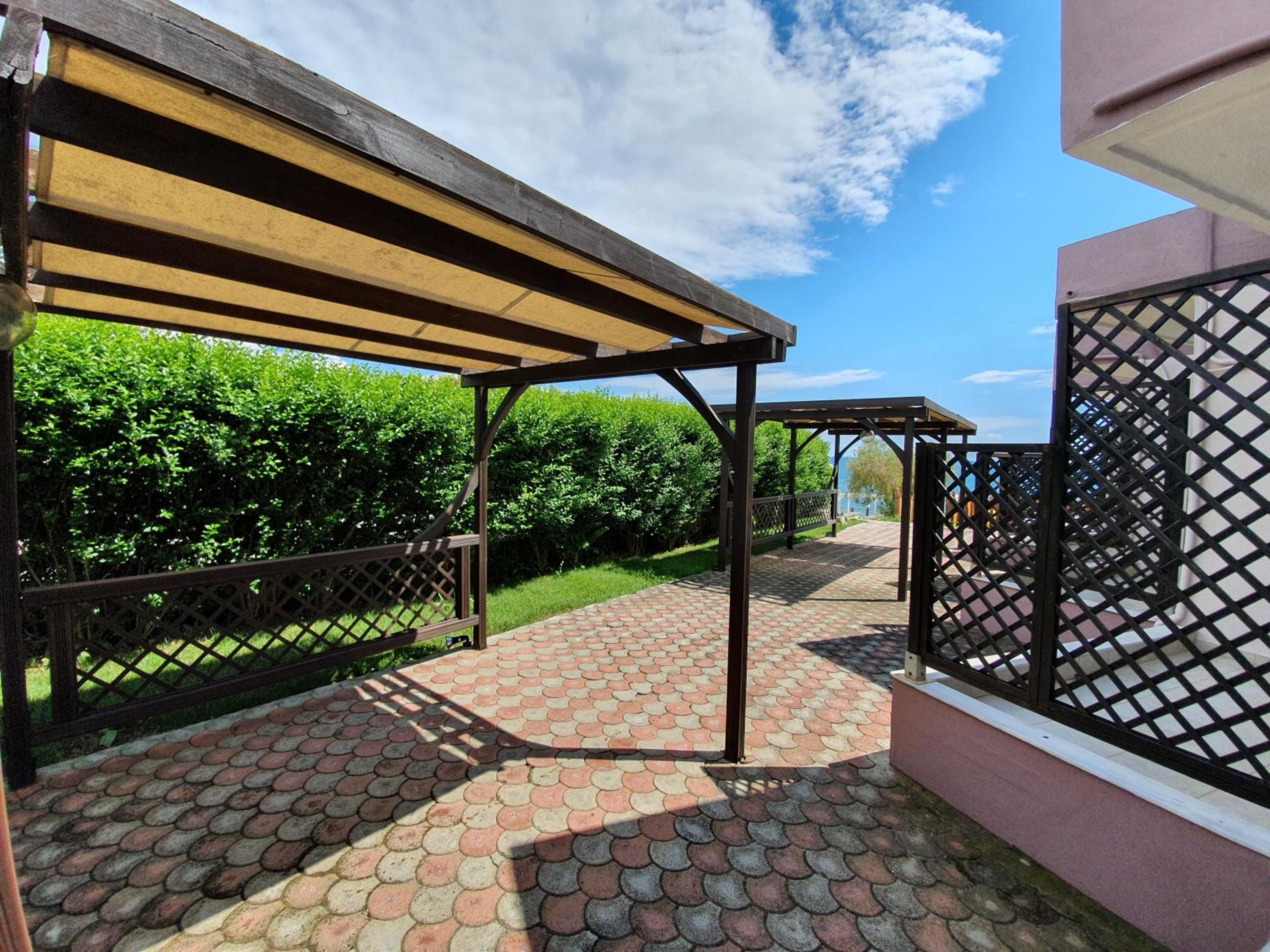 Twin Room with Garden View - Photo 3