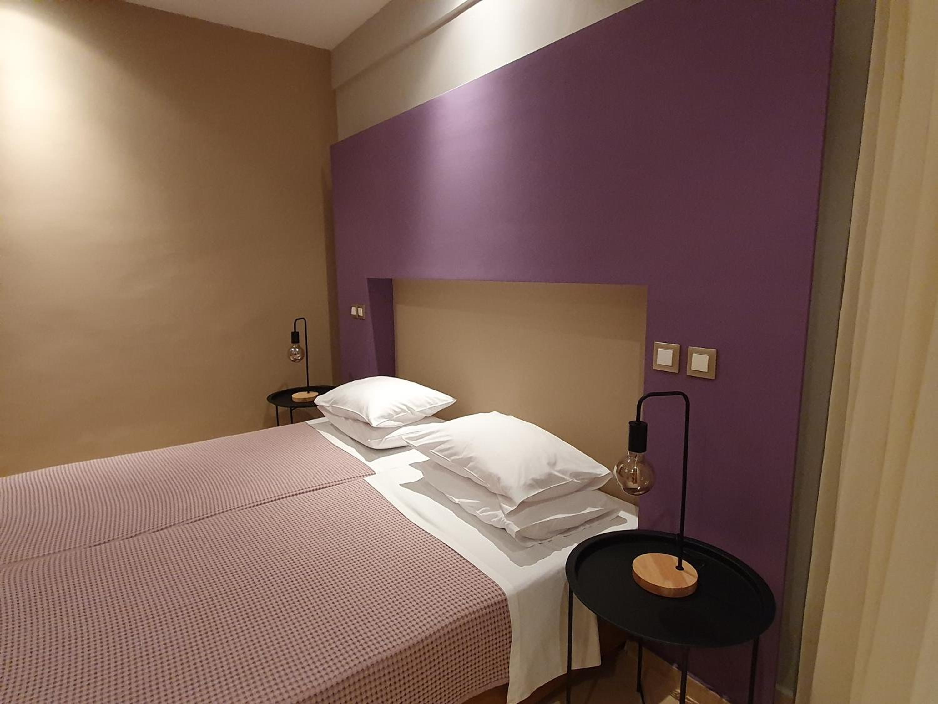 Twin Room - Photo 4