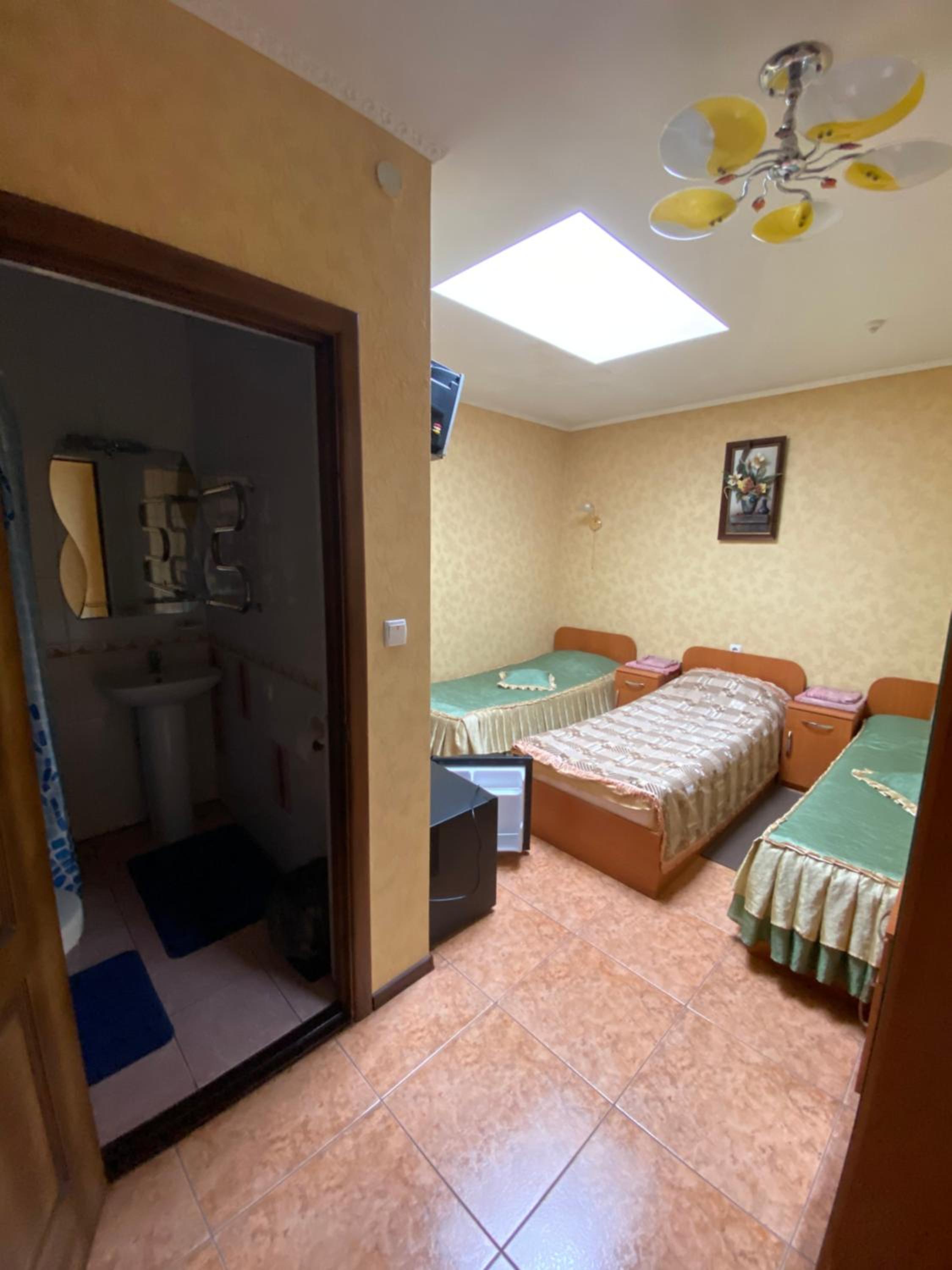Triple Room with Private Bathroom photo 1