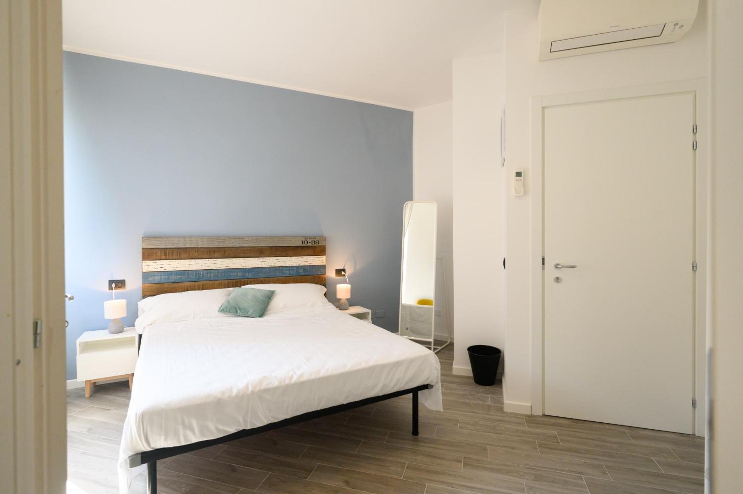 Standard Double Room - Photo 2
