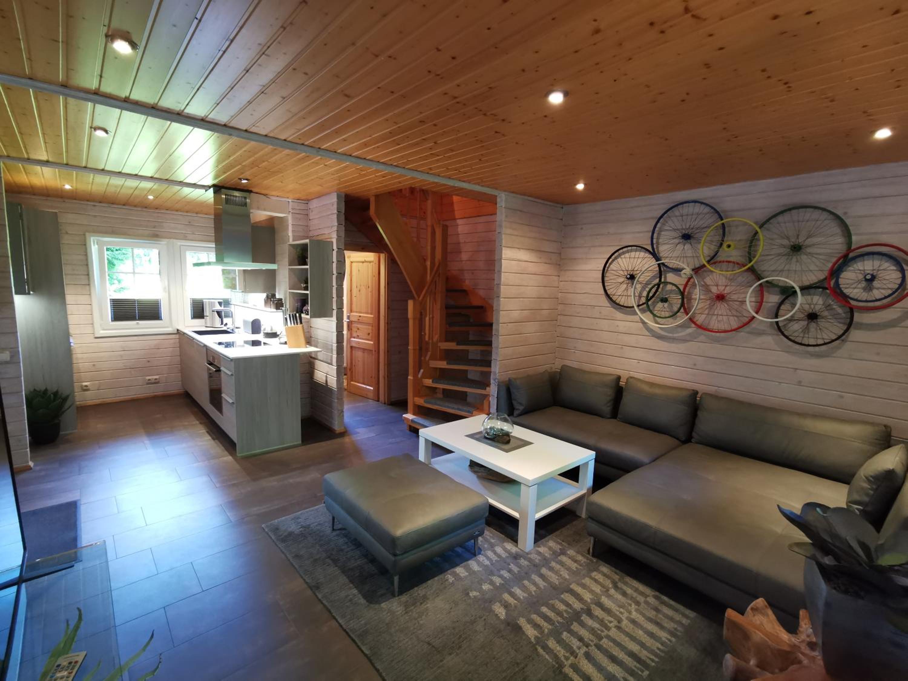 Holiday Home (HH) photo 1