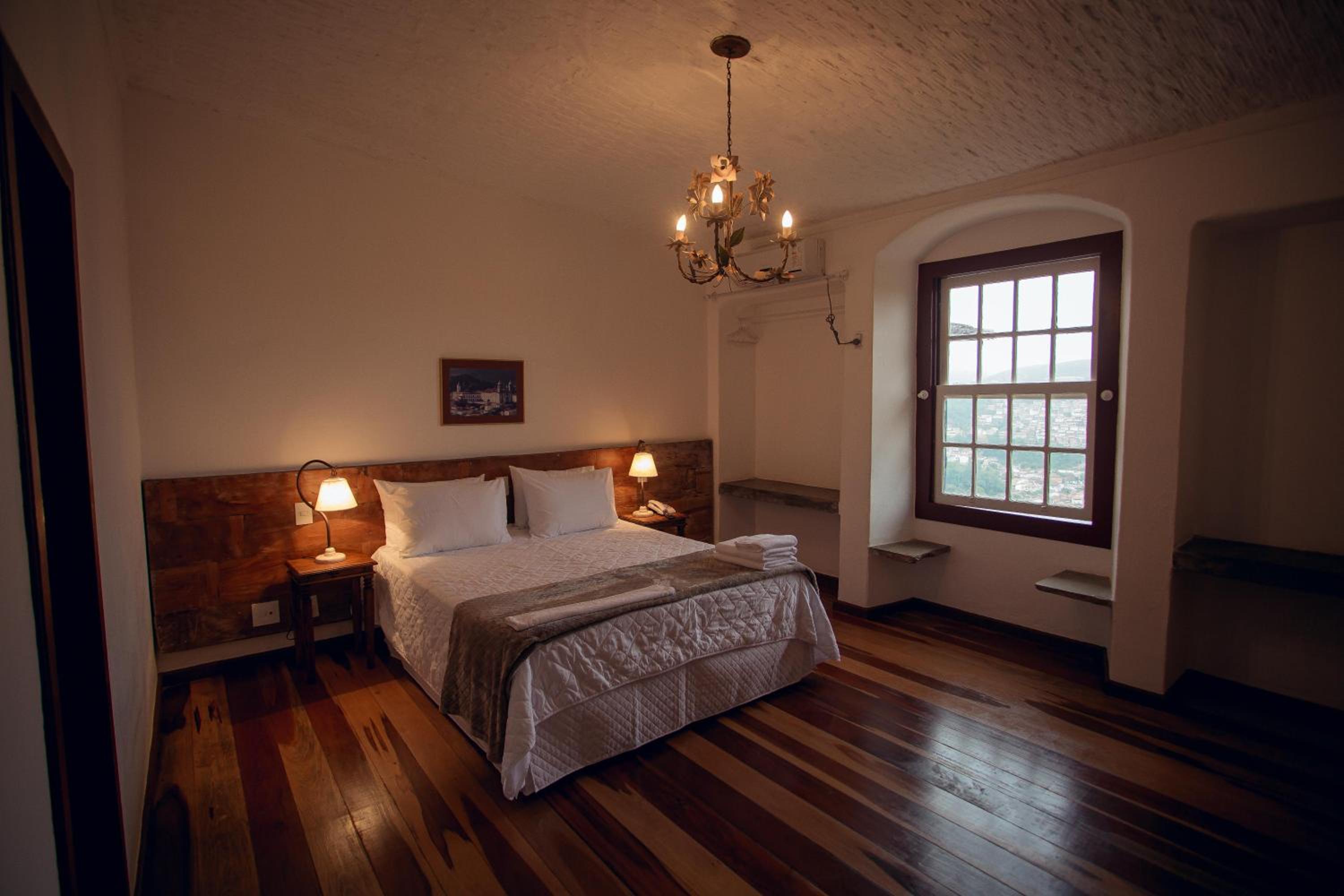 Deluxe Double Room with Air Conditioning