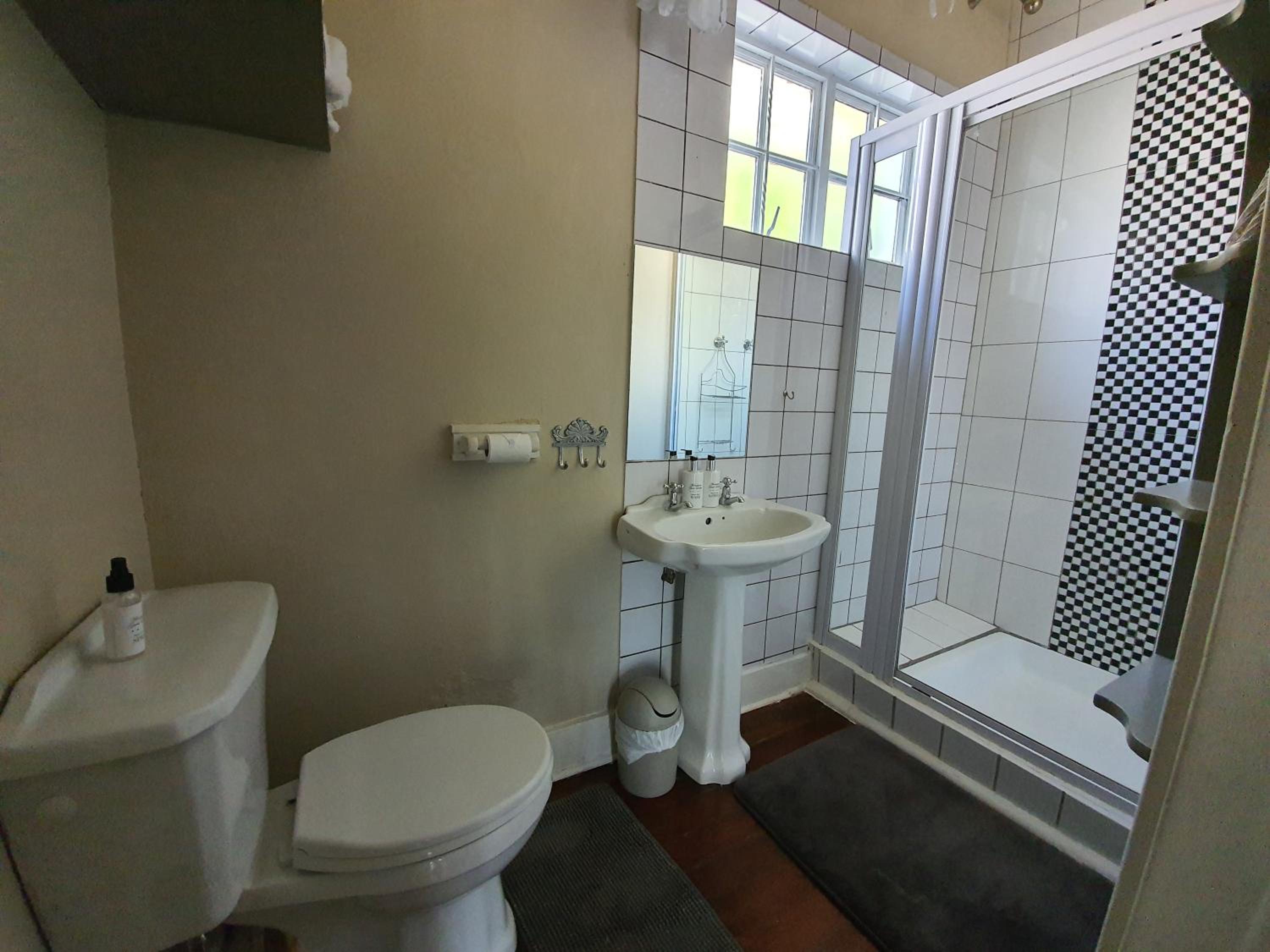 Twin/Double Room photo 2