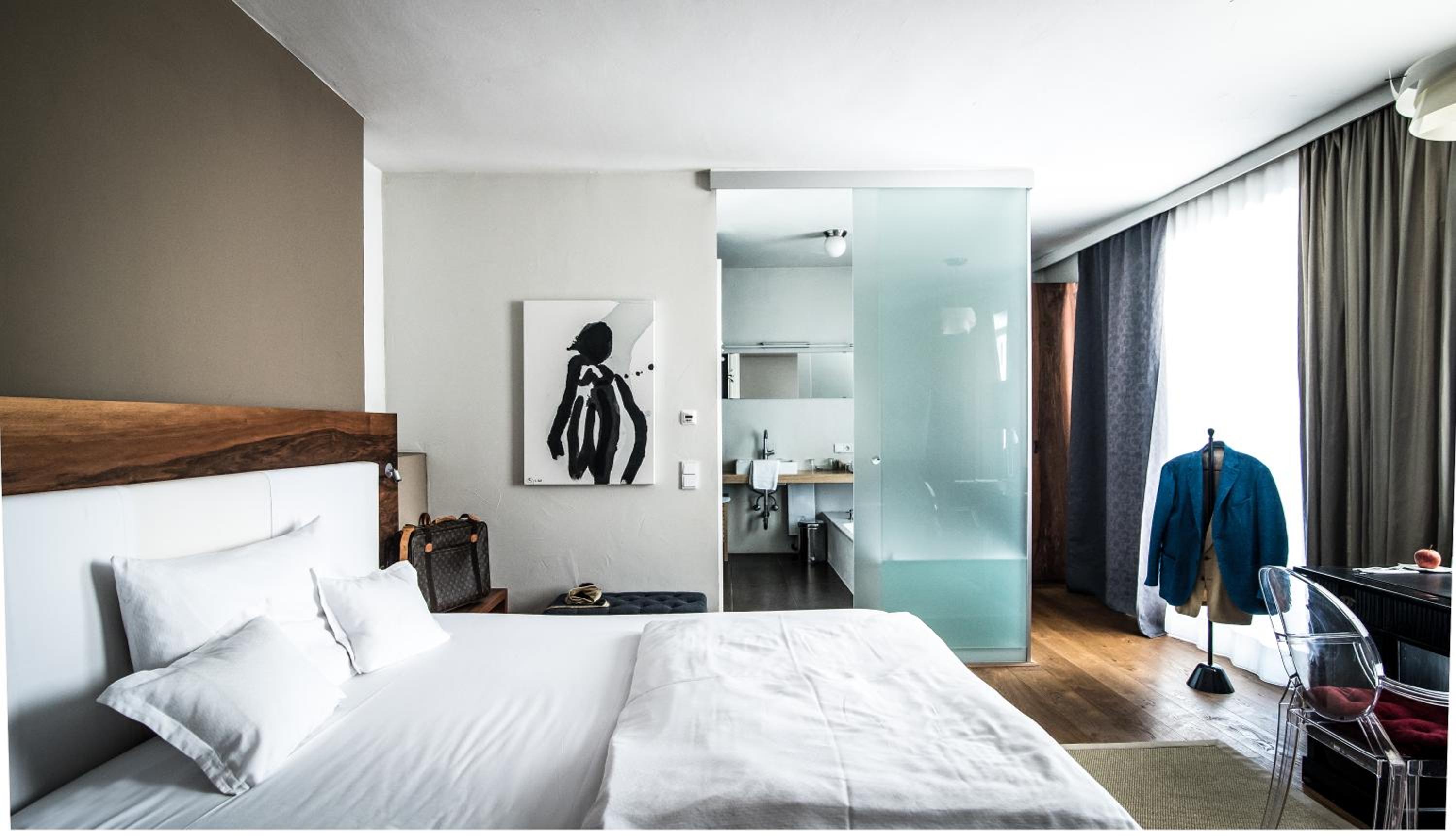 Superior Suite - Photo 6