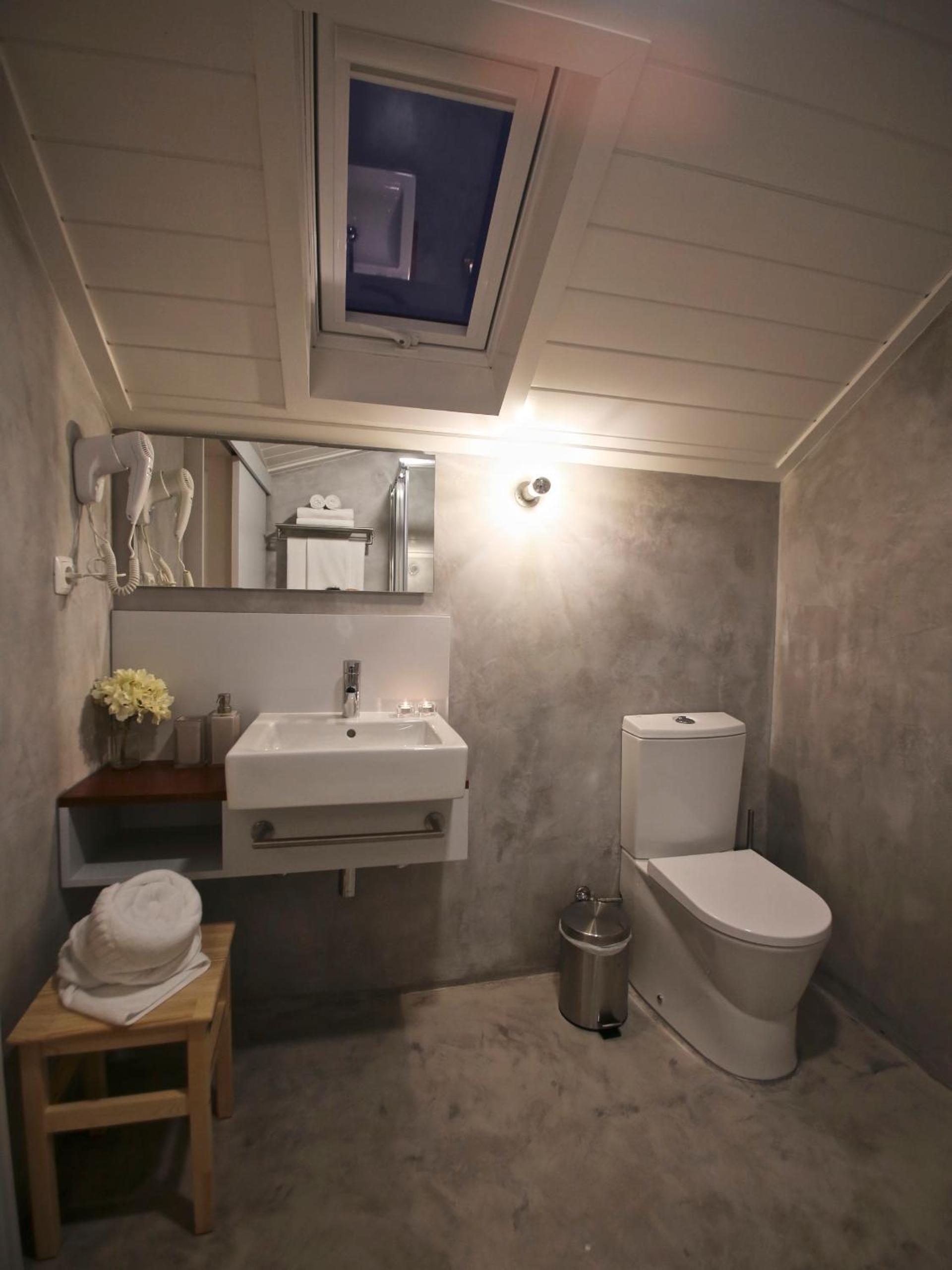 Deluxe Double or Twin Room with Ocean View photo 3