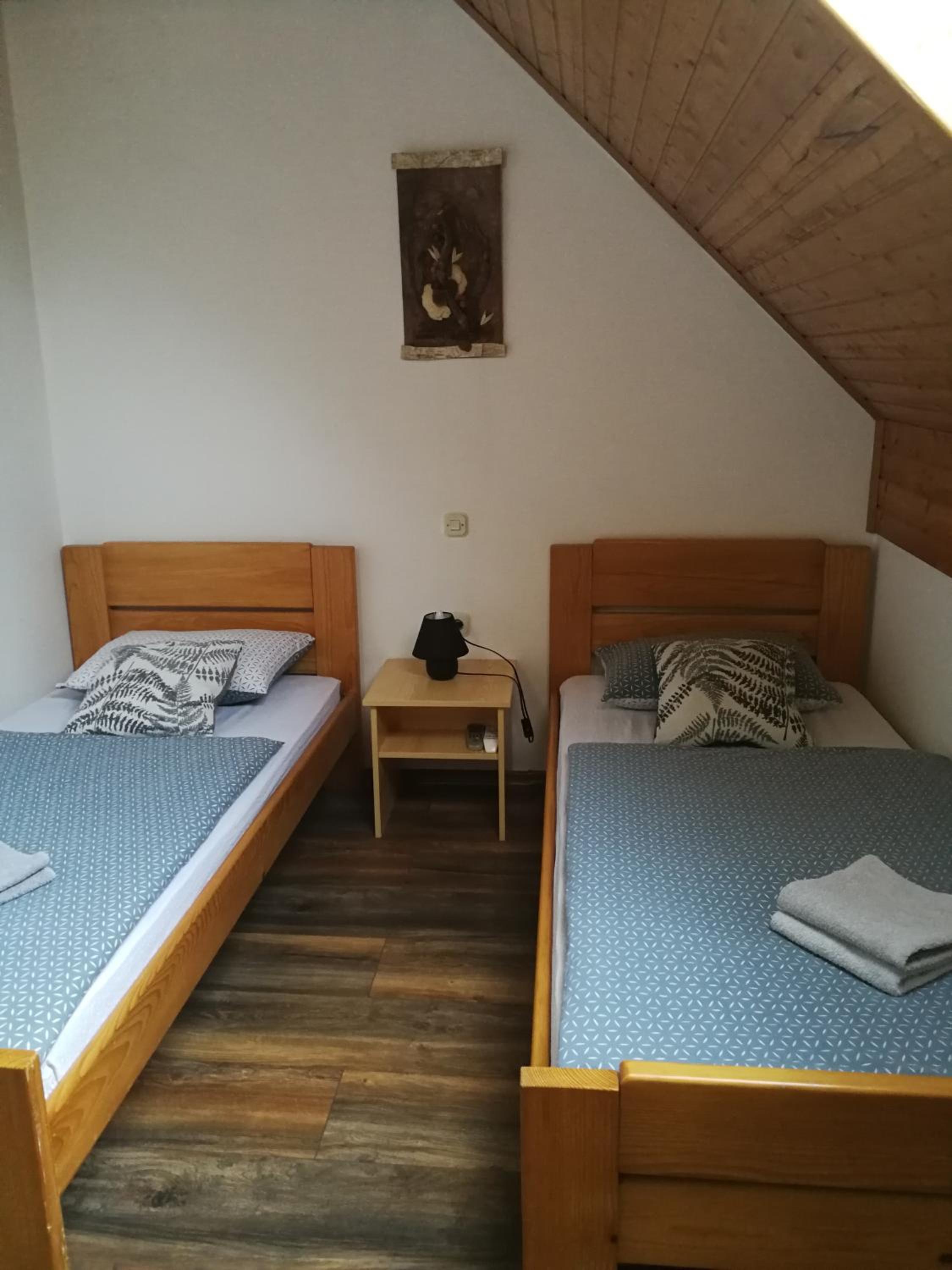 Twin Room - Photo 6