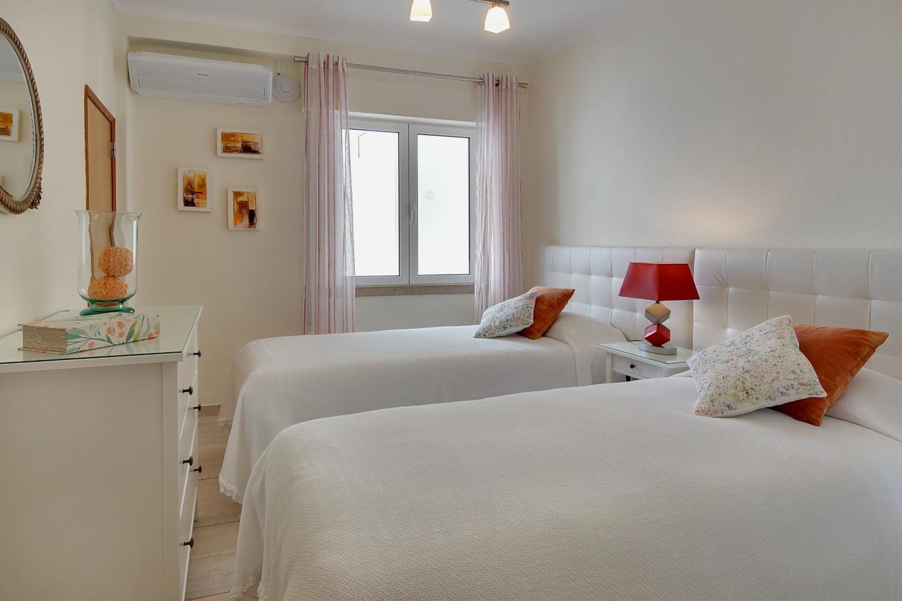 Three Bedroom Apartment - Ground Floor photo 2