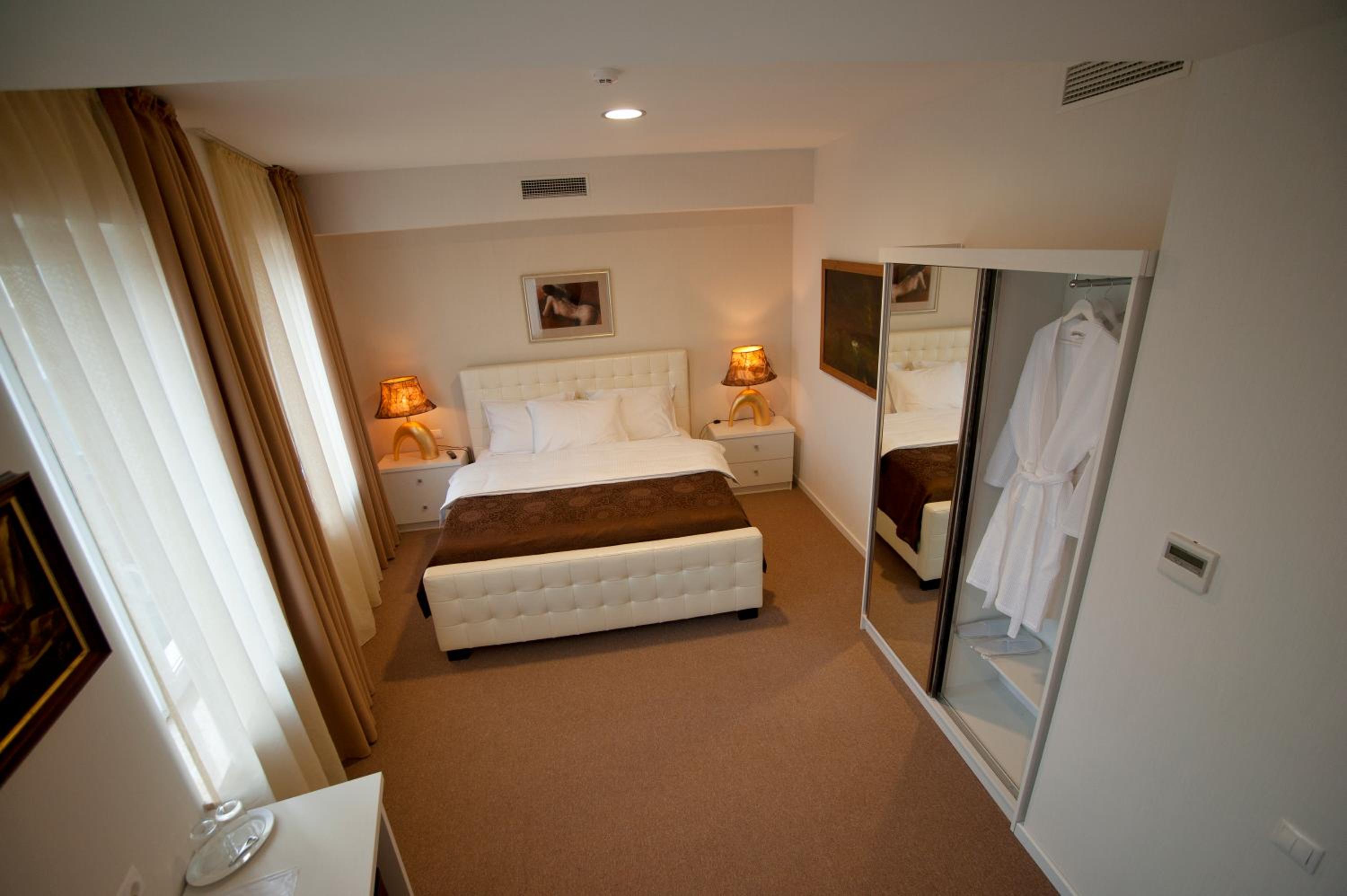 Suite photo 1