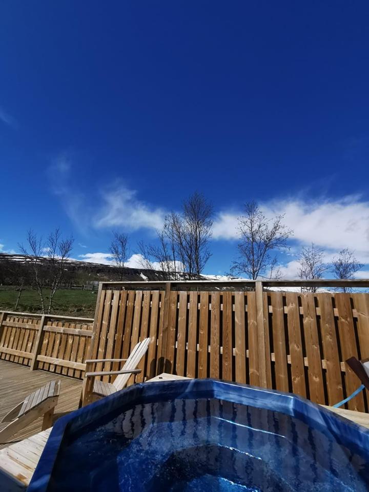 Three-Bedroom Cottage with Hot Tub - Photo 19