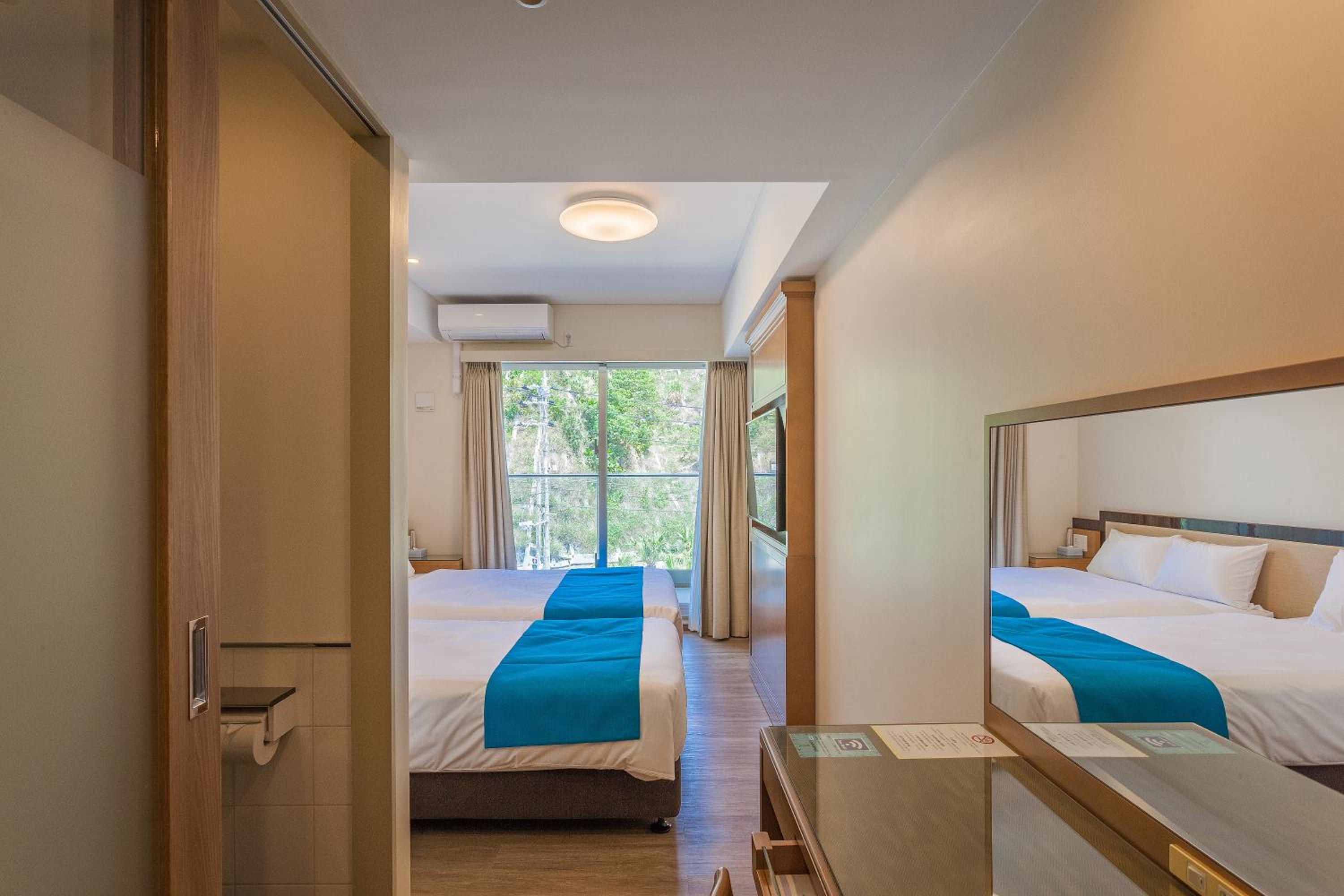 Twin Room - Photo 2