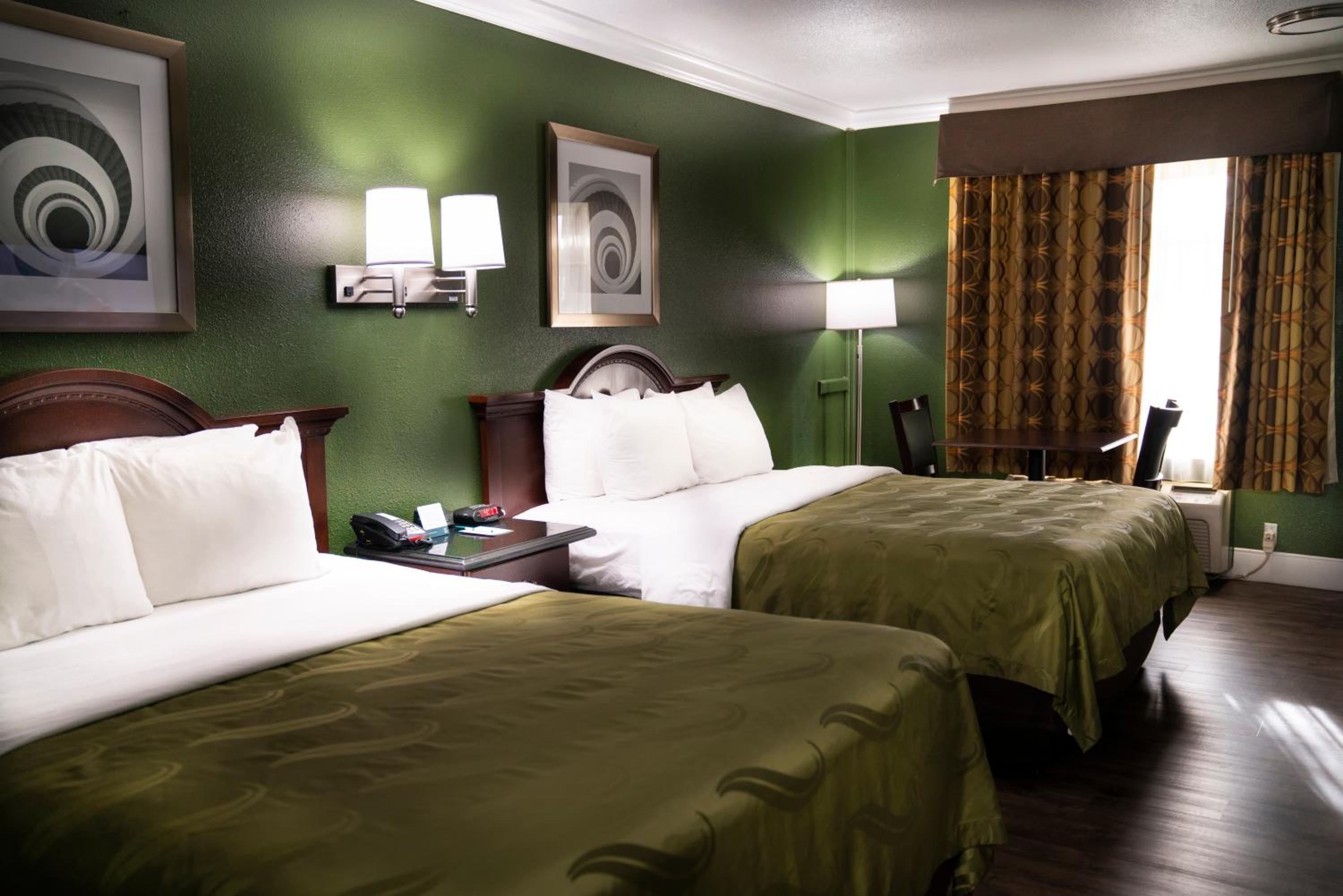 Standard Room, 2 Queen Beds, Non Smoking - Photo 1