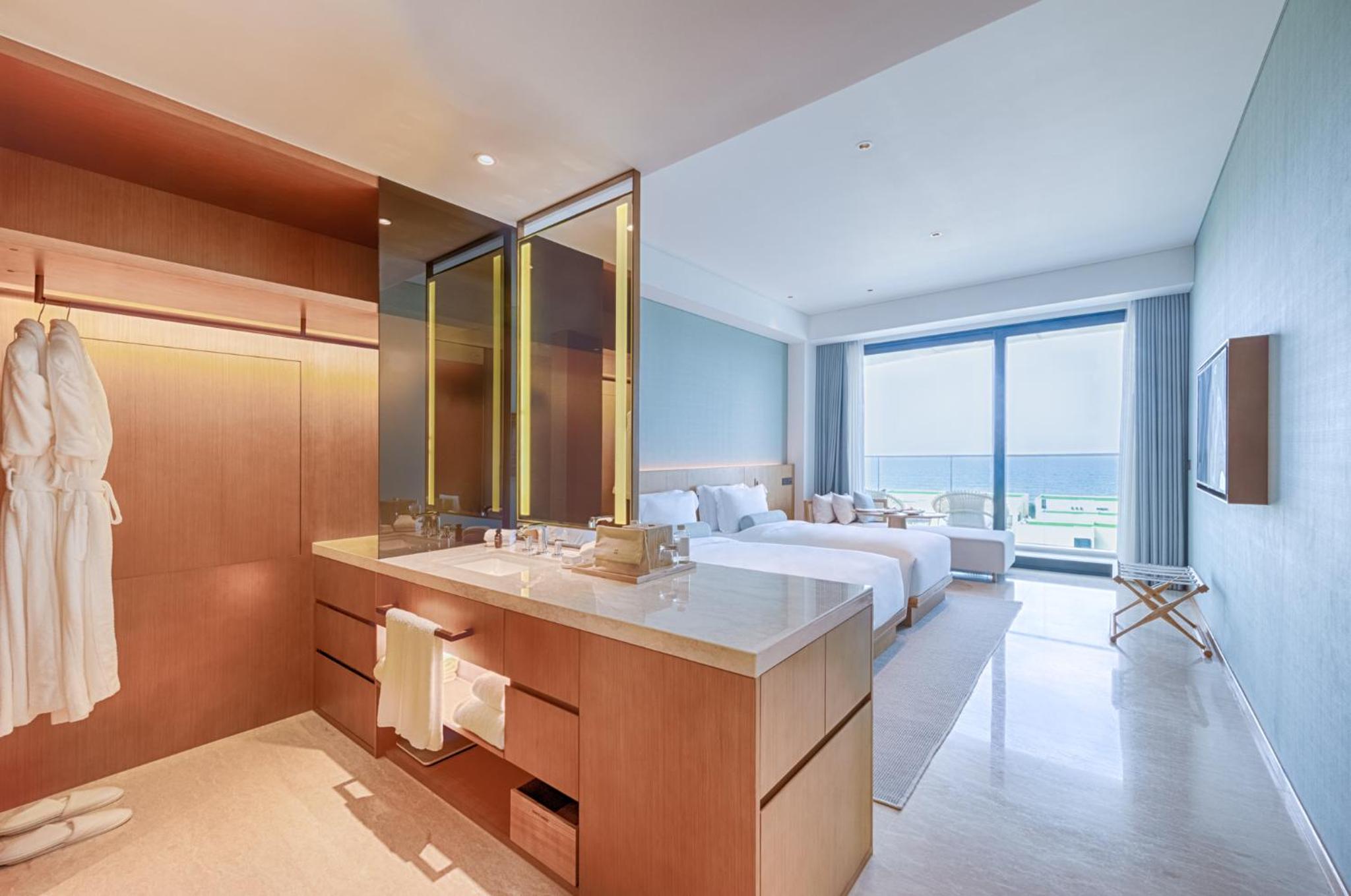 Deluxe Family Twin Ocean View - Mini-bar included once per stay, Daily Guest Activities - Photo 4