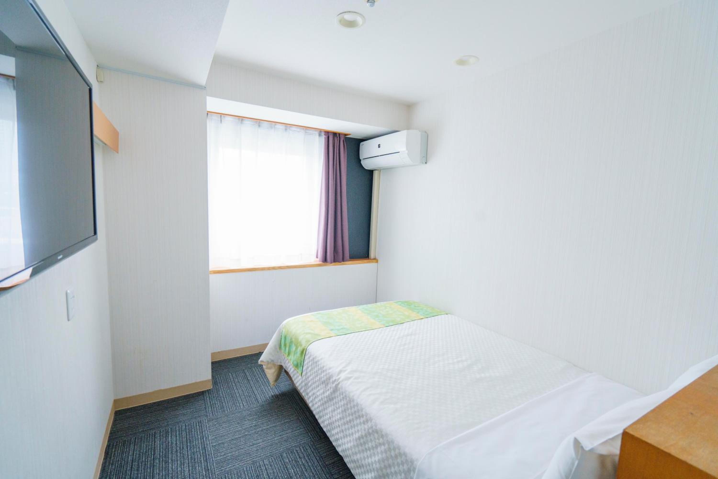 Small Double Room photo 1