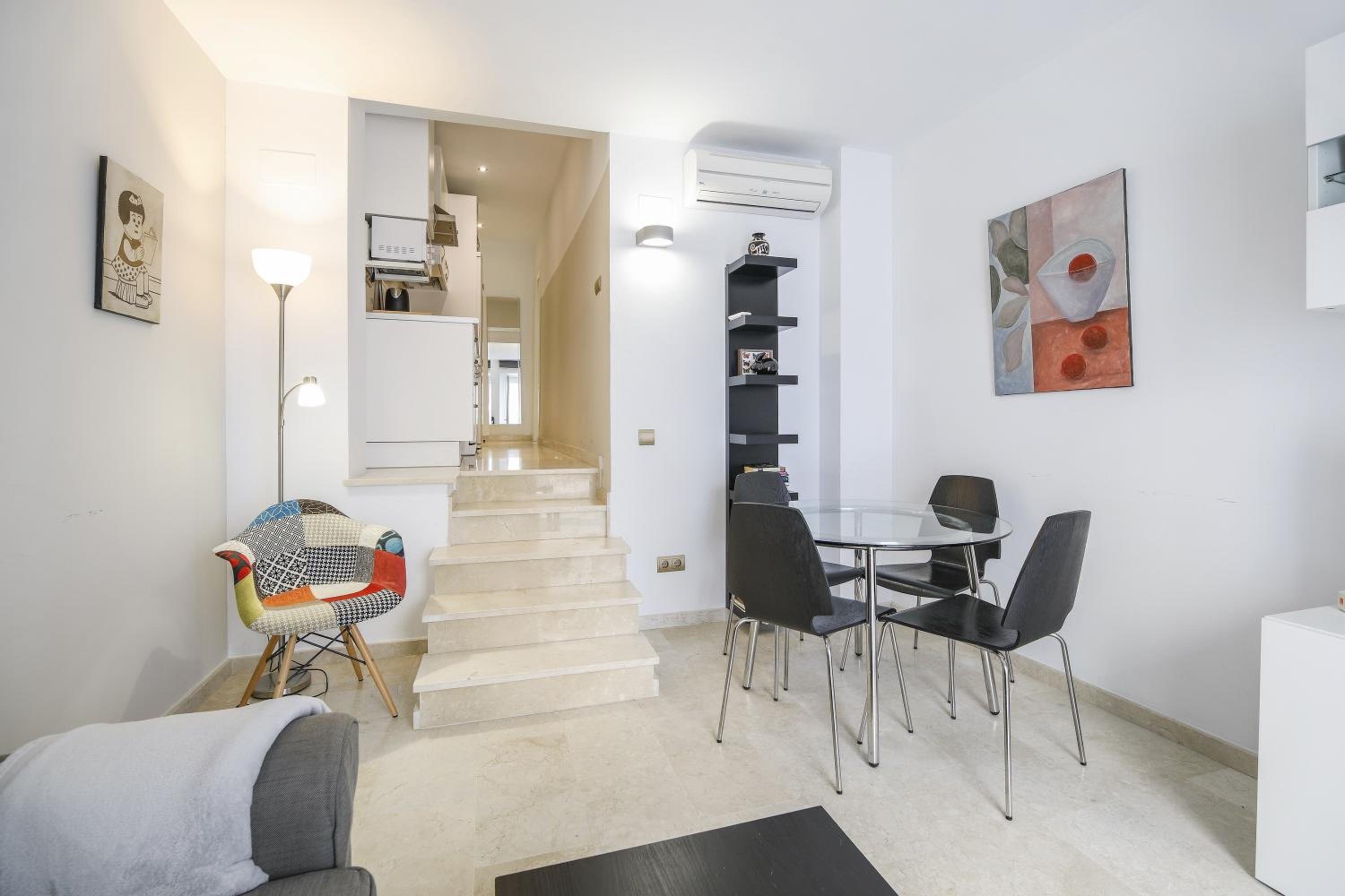 Superior One-Bedroom Apartment with Balcony - Photo 2
