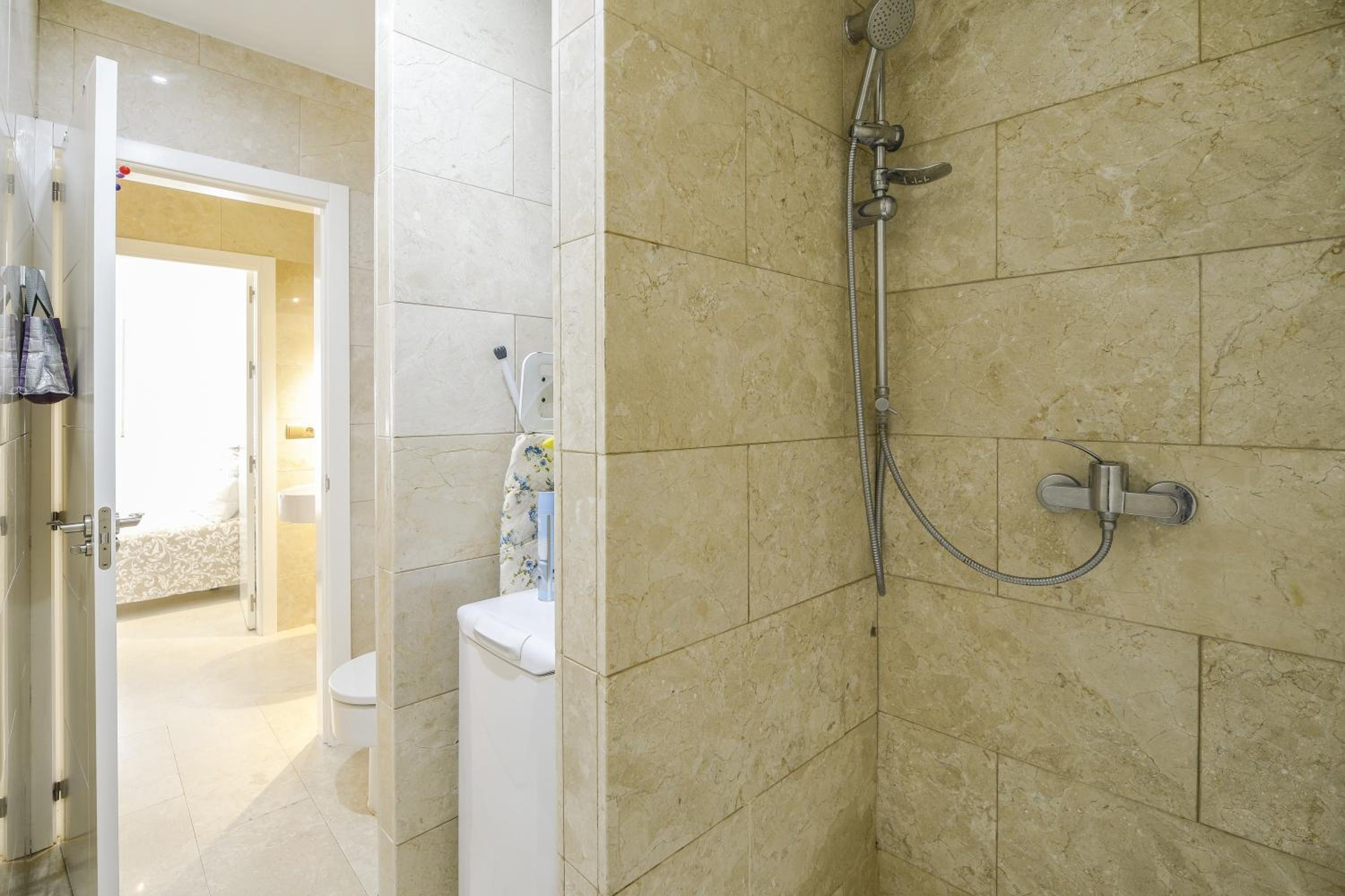 Superior One-Bedroom Apartment with Balcony - Photo 16