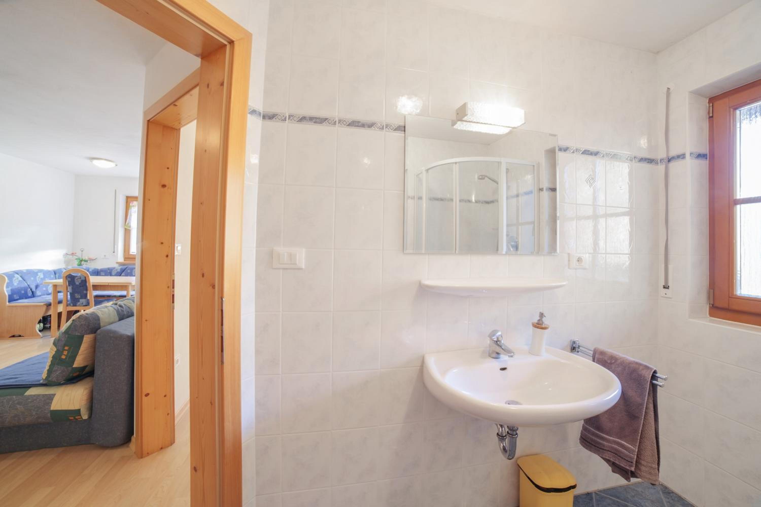 Superior One-Bedroom Apartment with Balcony - Photo 10