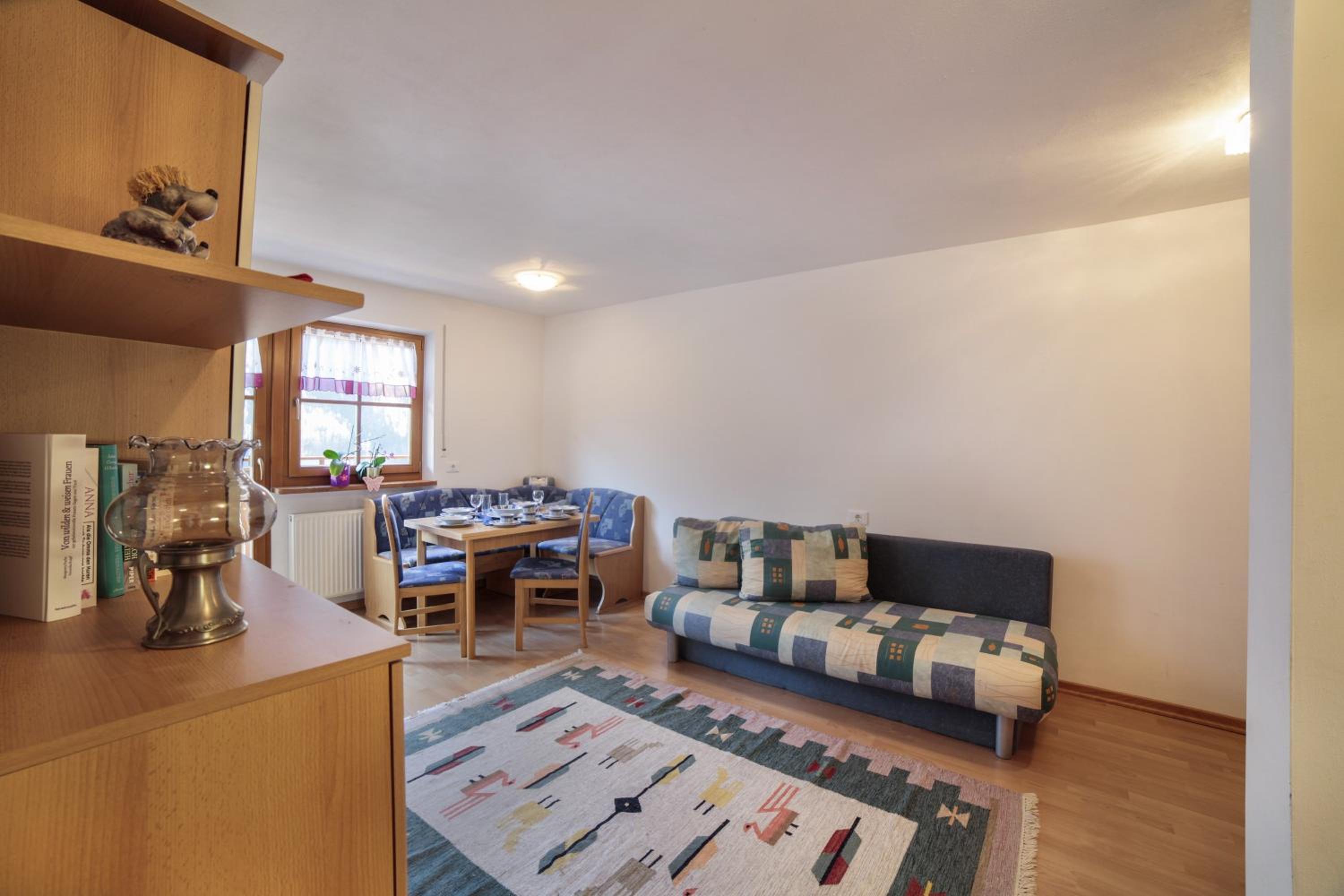 Superior One-Bedroom Apartment with Balcony - Photo 2