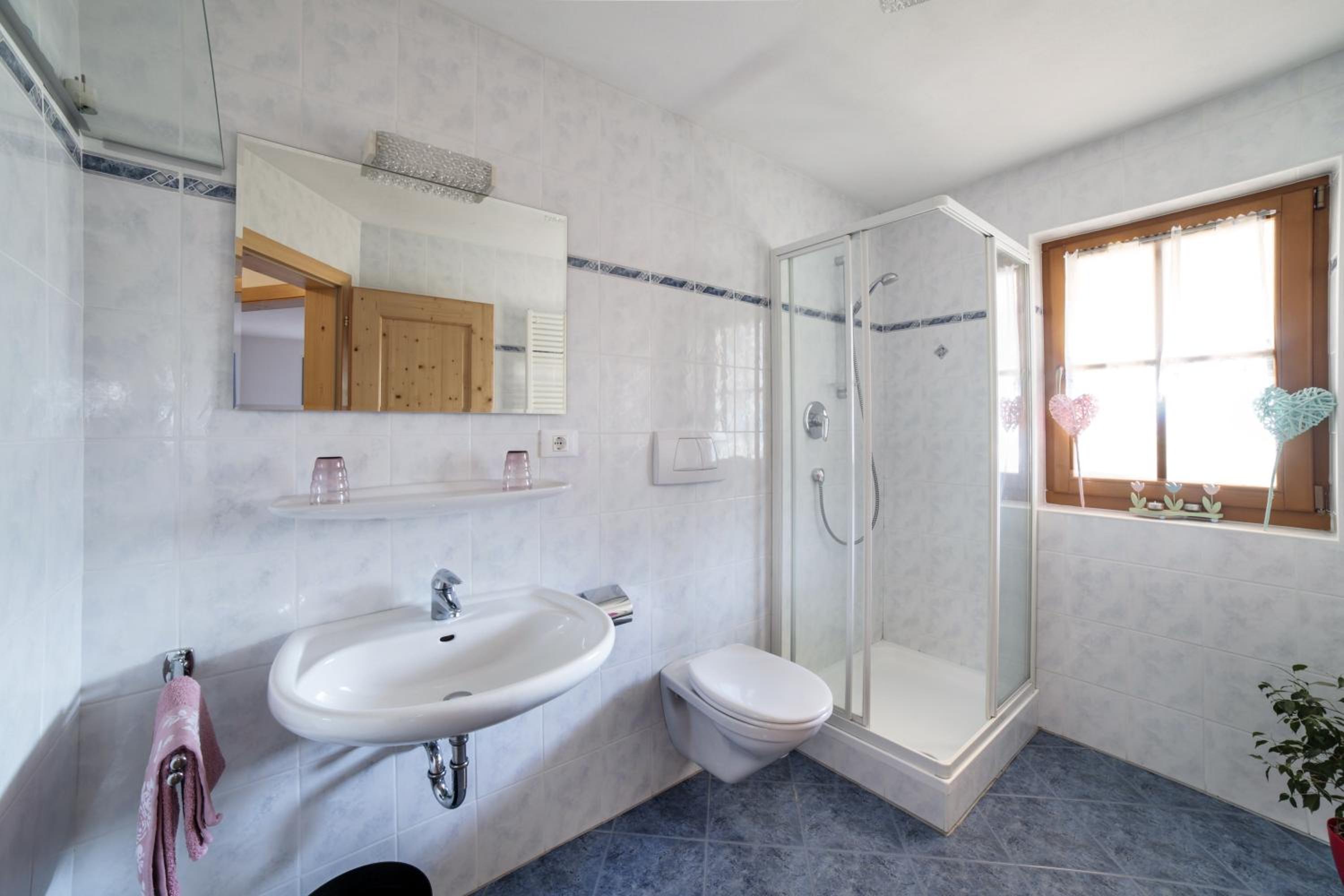 Superior One-Bedroom Apartment with Balcony - Photo 21