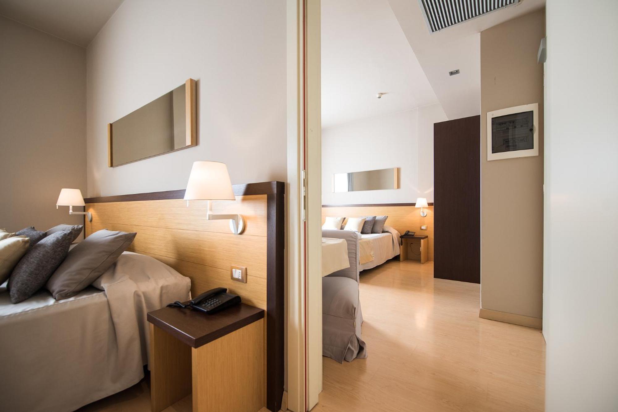 Two Connecting Double Rooms photo 2